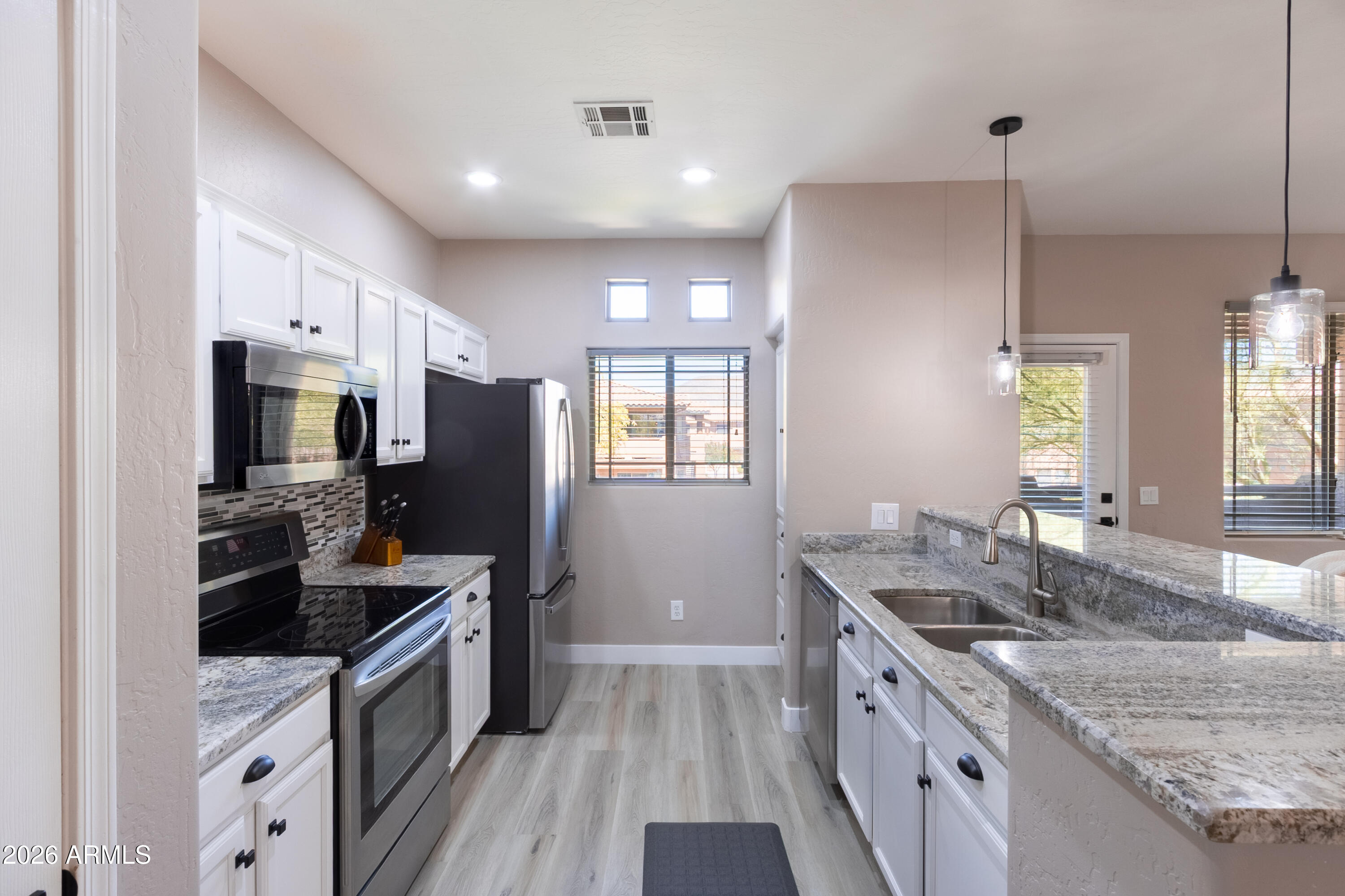 11500 E COCHISE Drive 2011