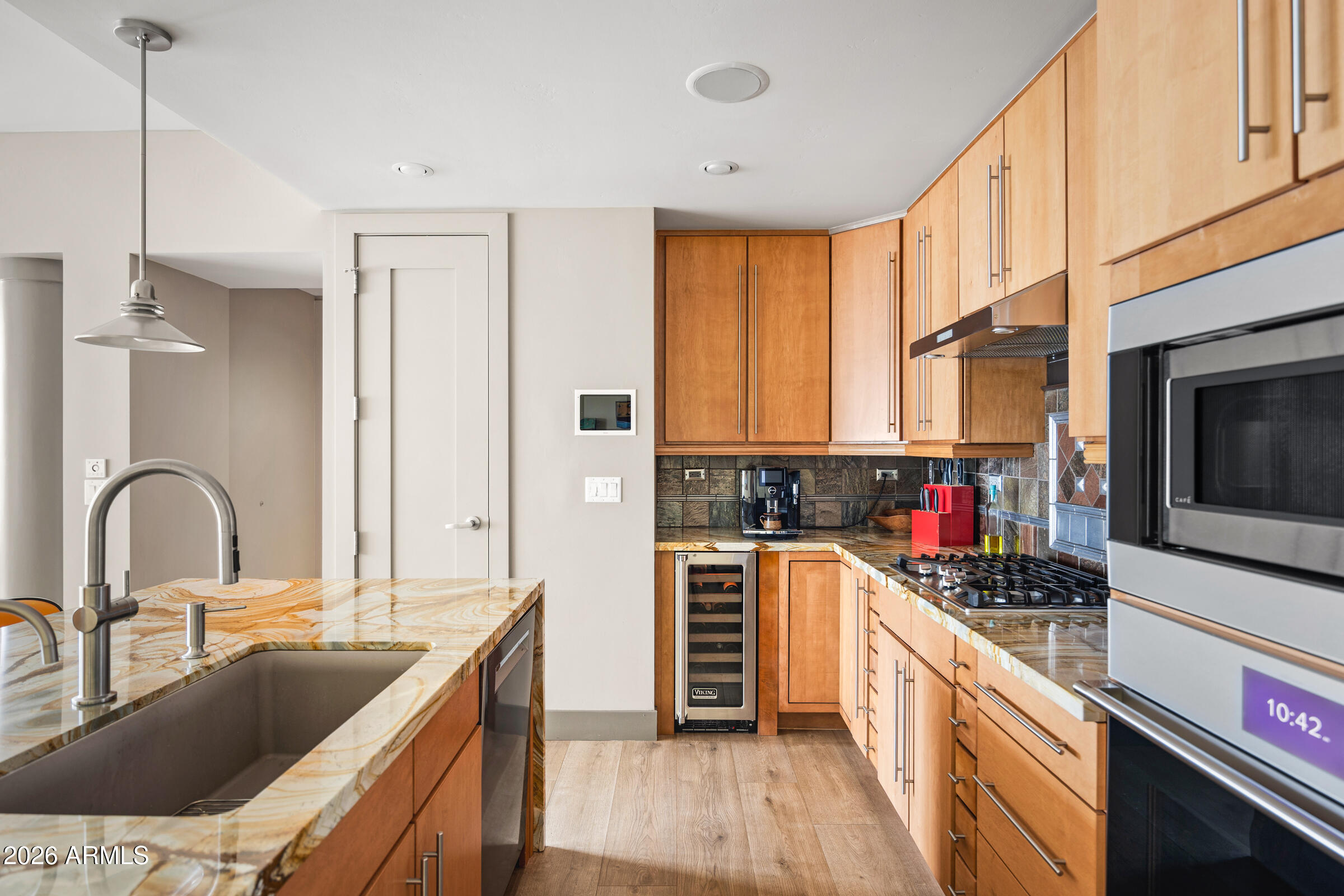 BRIDGEVIEW AT HAYDEN FERRY LAKESIDE CONDOMINIUM AM - Residential