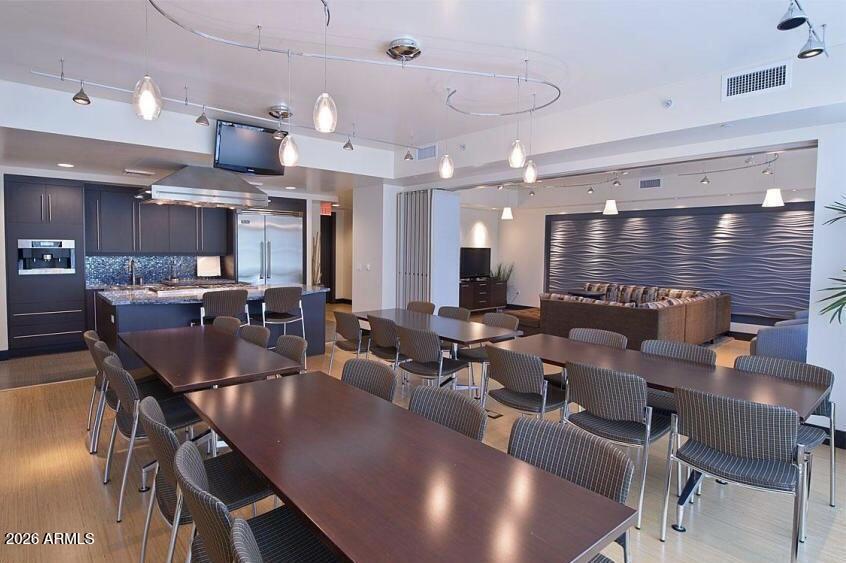 BRIDGEVIEW AT HAYDEN FERRY LAKESIDE CONDOMINIUM AM - Residential