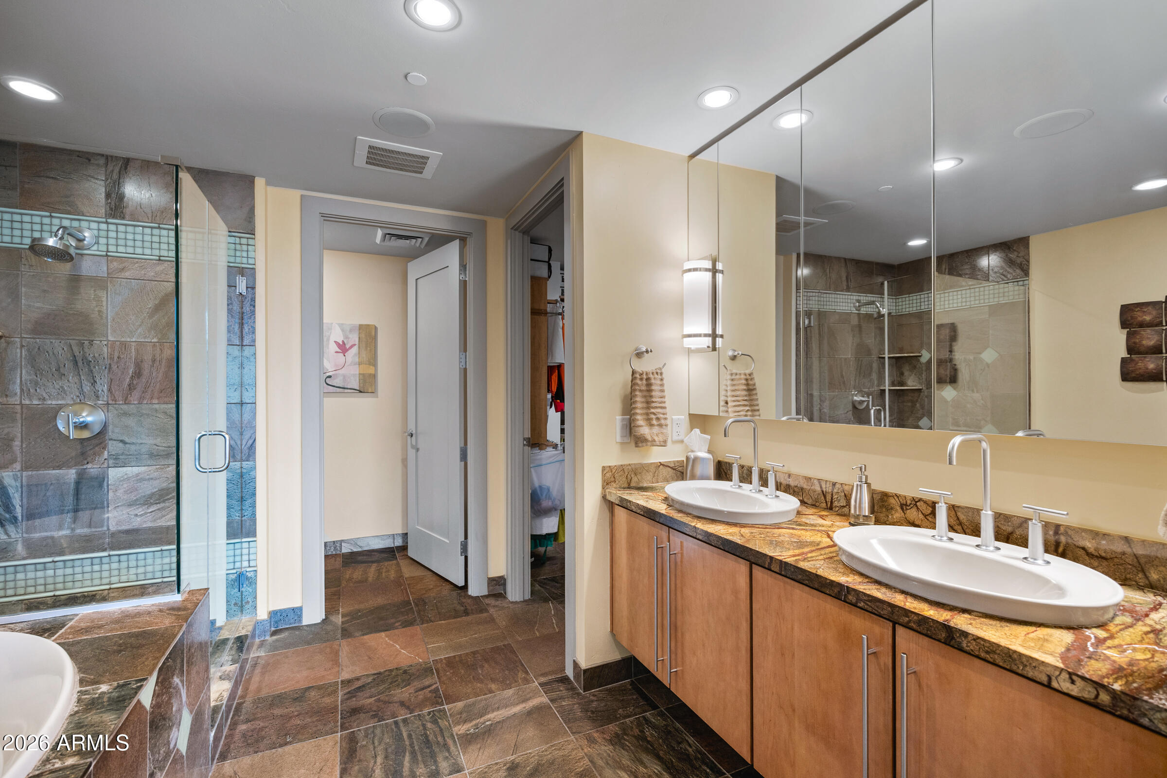 BRIDGEVIEW AT HAYDEN FERRY LAKESIDE CONDOMINIUM AM - Residential