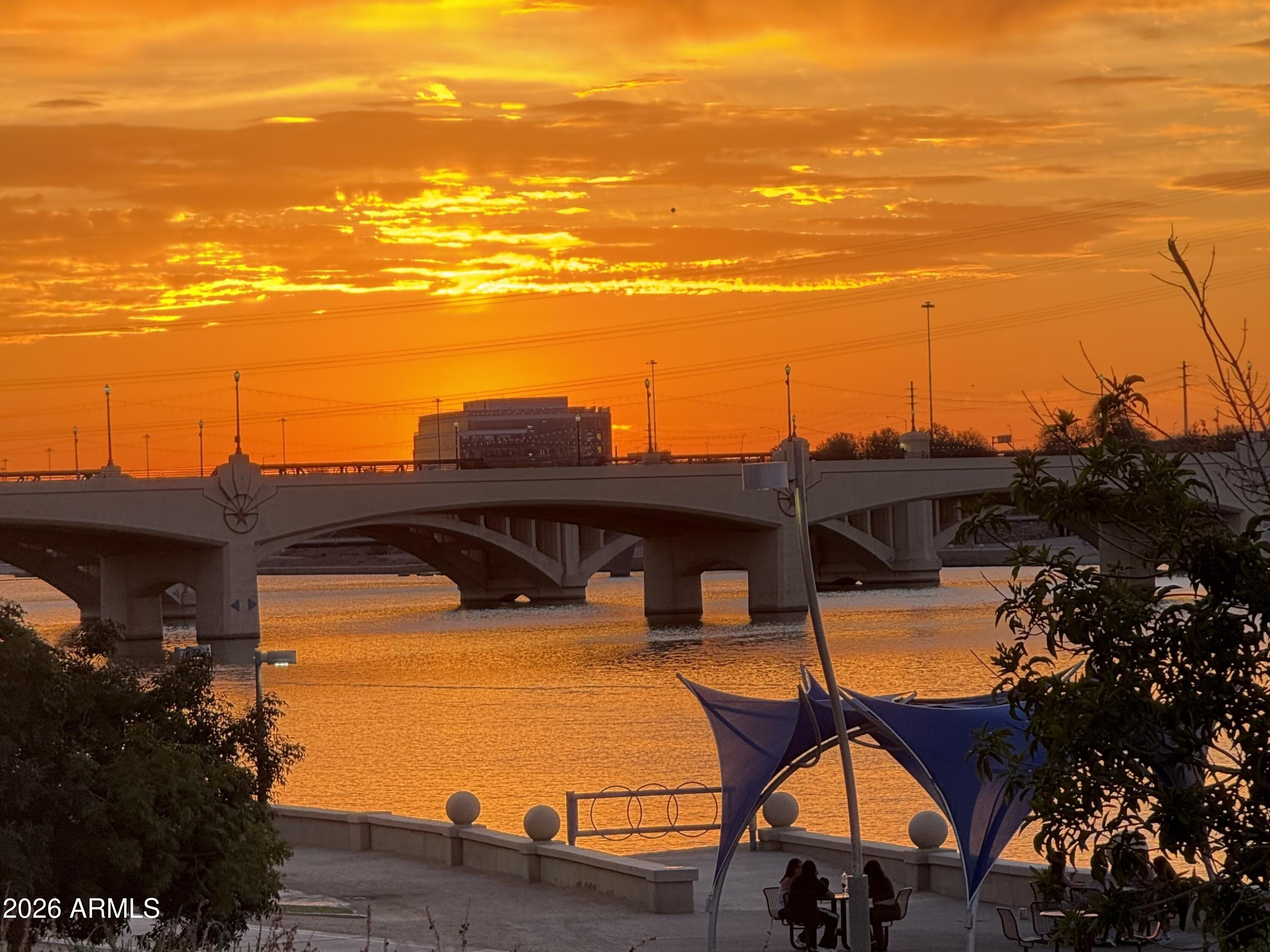 BRIDGEVIEW AT HAYDEN FERRY LAKESIDE CONDOMINIUM AM - Residential