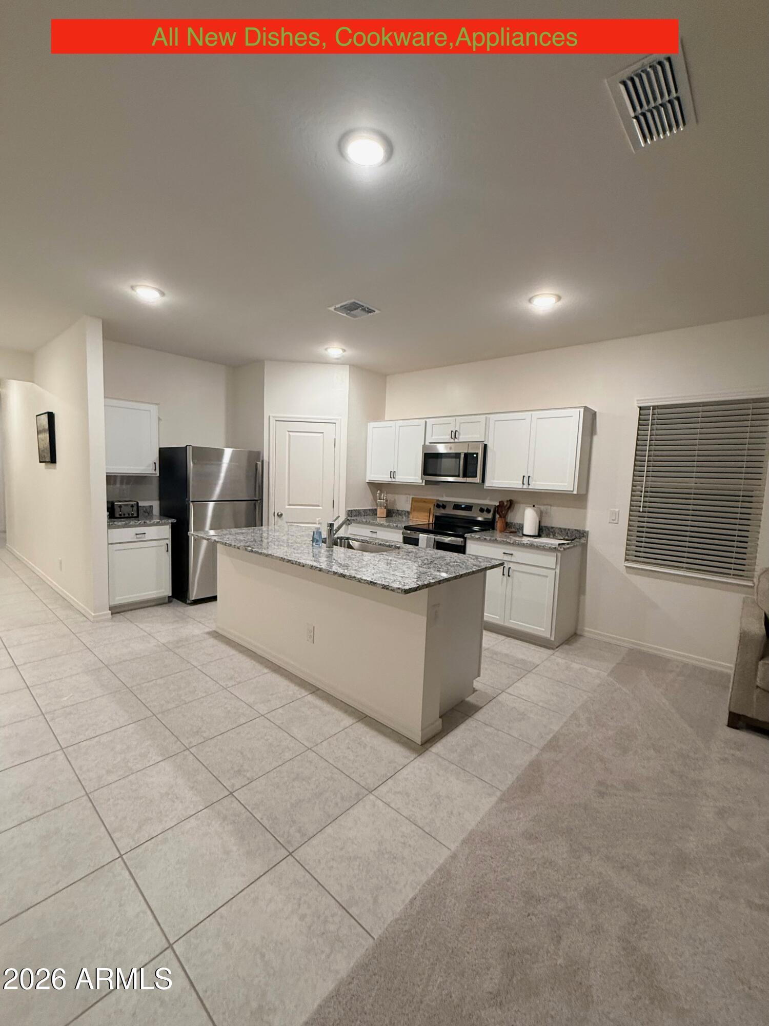 2051 E NIGHT RIDER Road