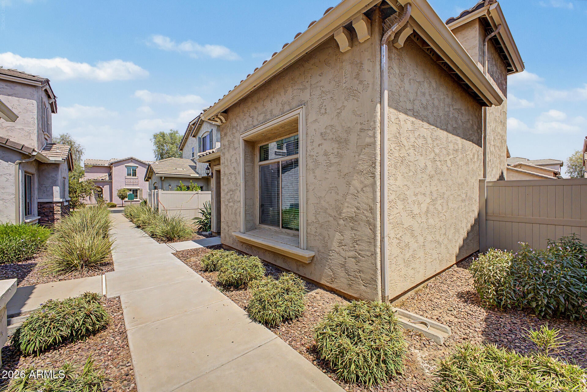 2163 W SCULLY Drive