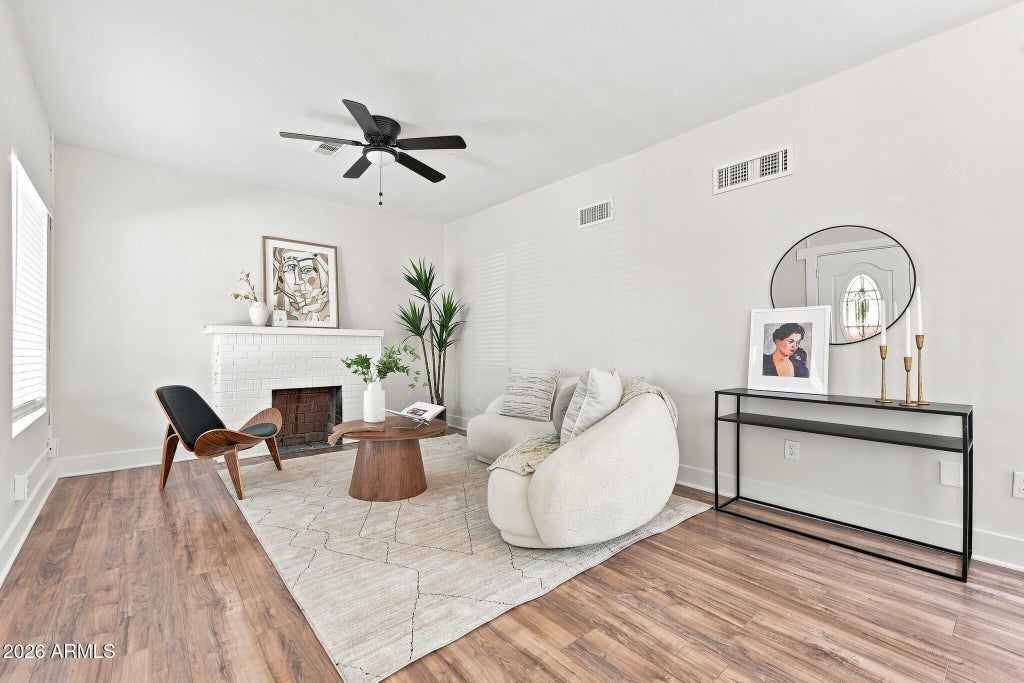 Photo of 1005 E Moreland Street, Phoenix, AZ 85006 (MLS # 7074894)