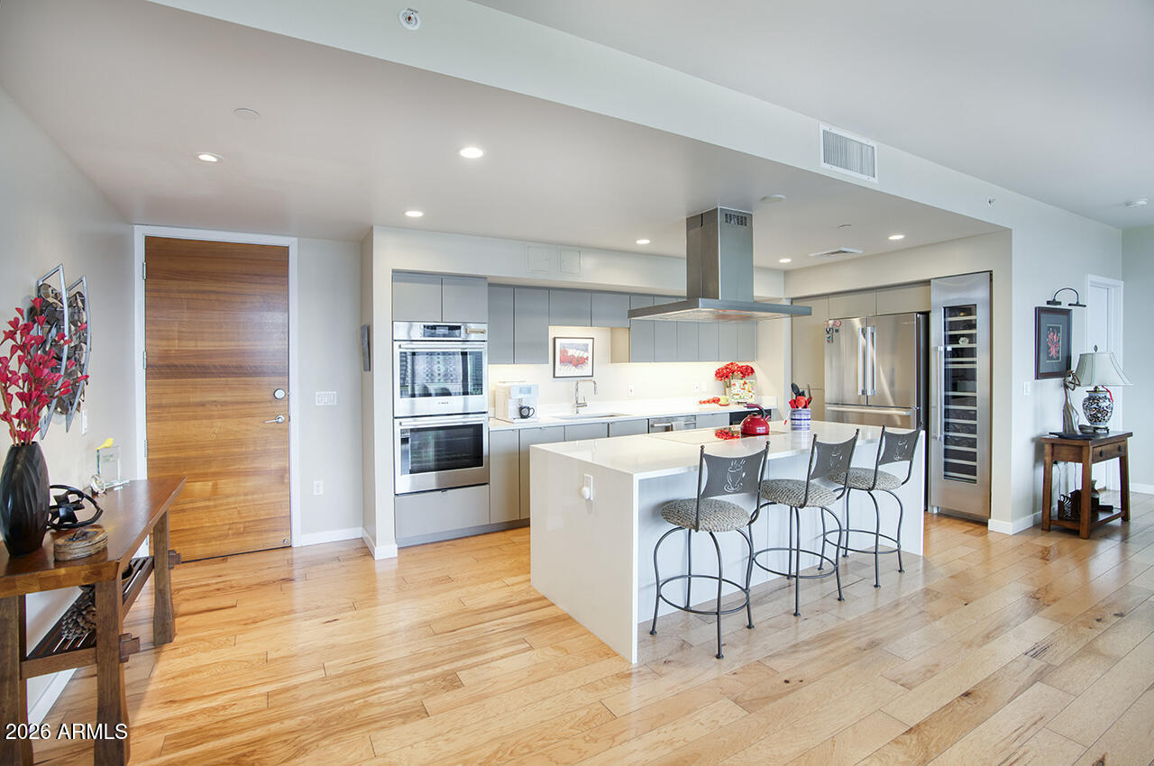 200 W PORTLAND Street 1113