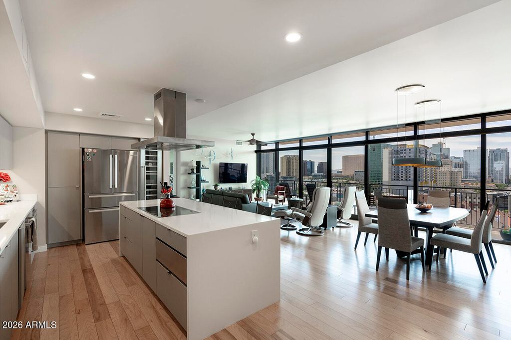 Photo of 200 W Portland Street #1113, Phoenix, AZ 85003 (MLS # 6966236)