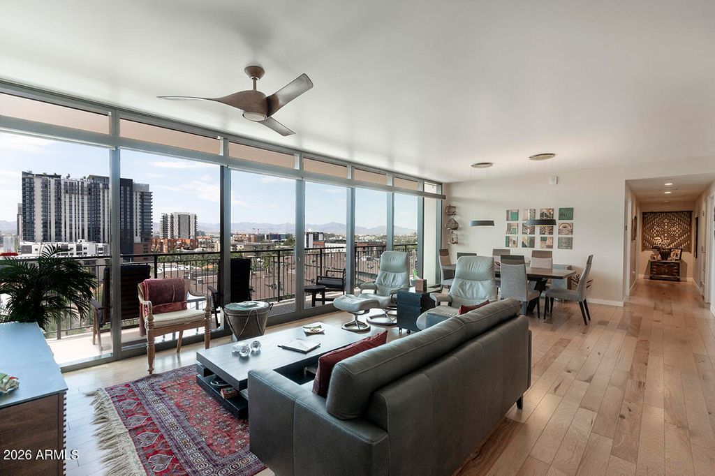 Photo of 200 W Portland Street #1113, Phoenix, AZ 85003 (MLS # 6966236)