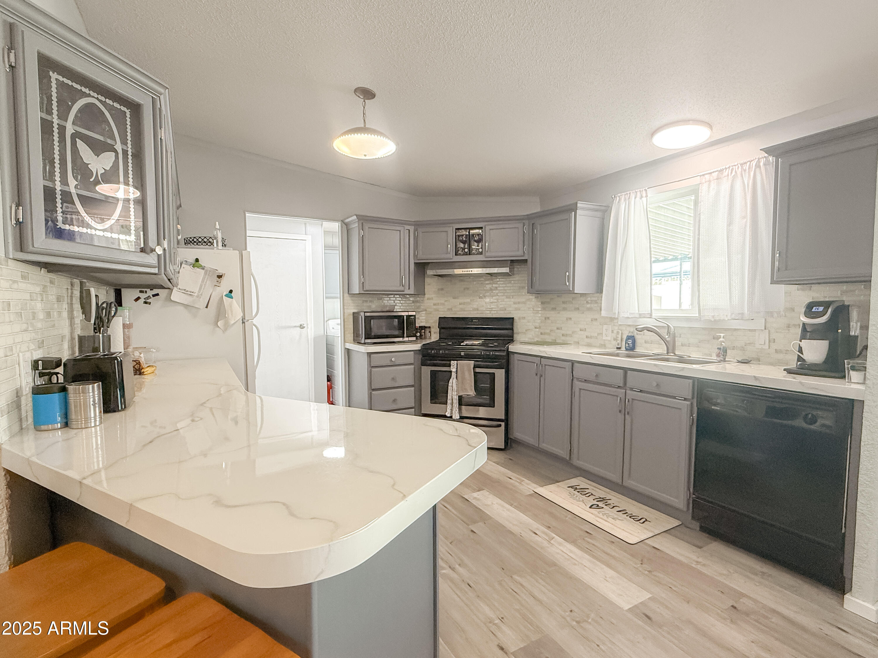 8600 E Broadway Road 144