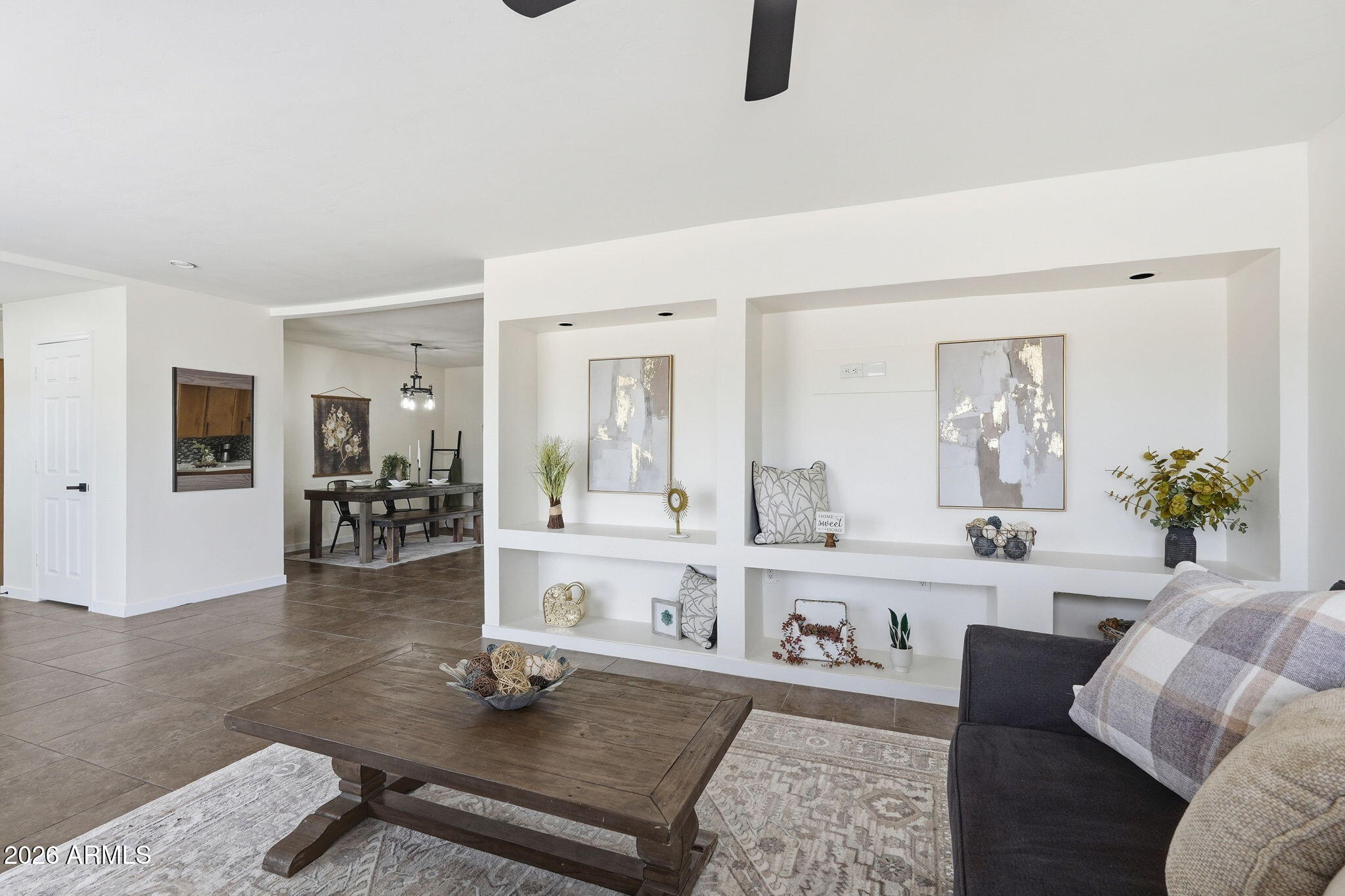 1625 W ORANGEWOOD Avenue