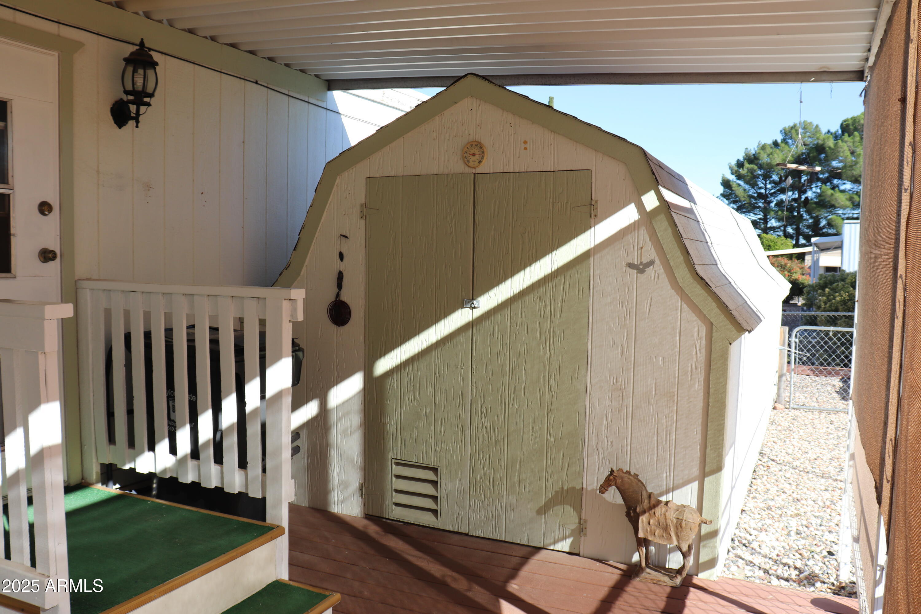 325 W State Route 89a -- 16