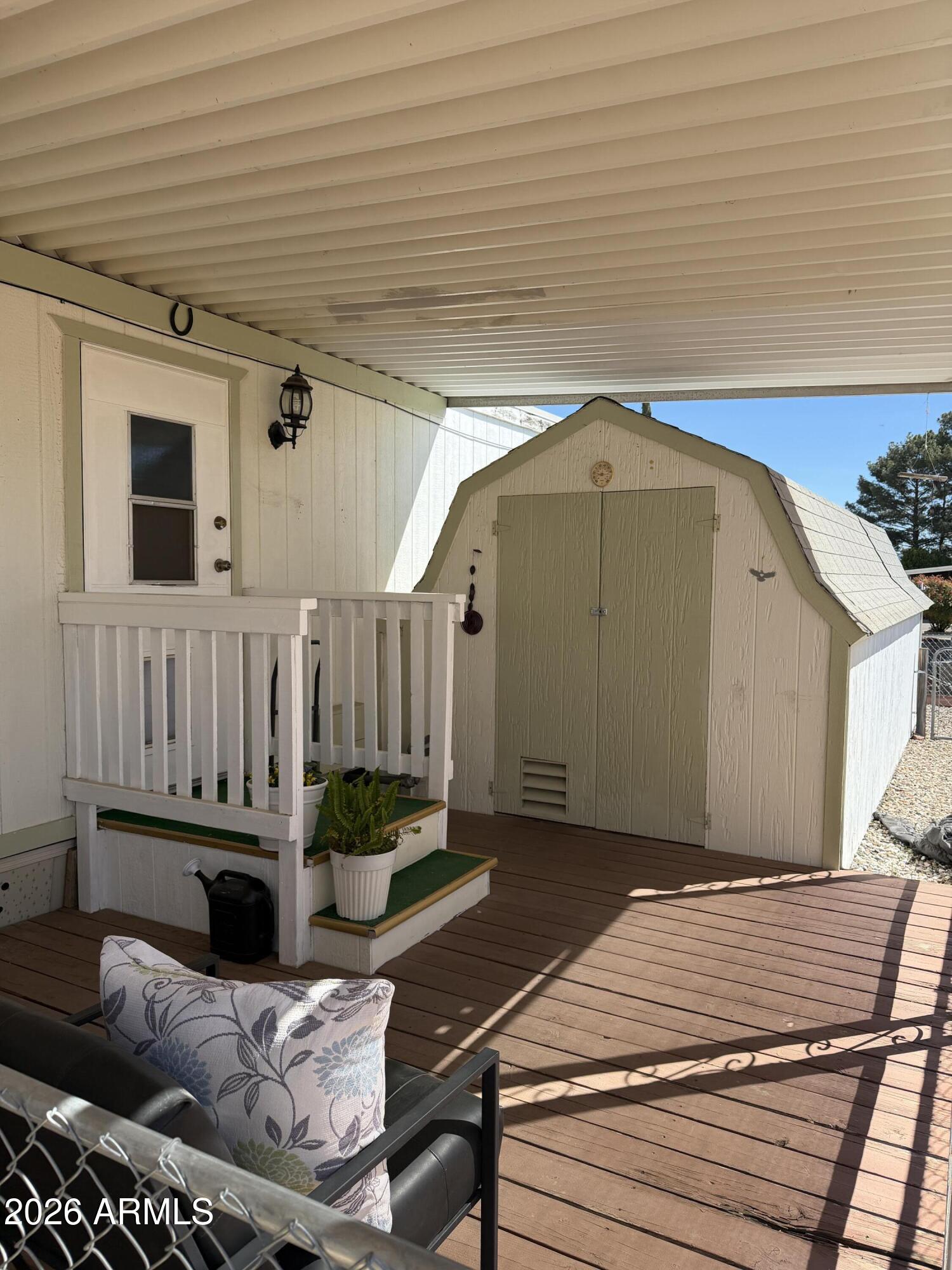 325 W State Route 89a -- 16