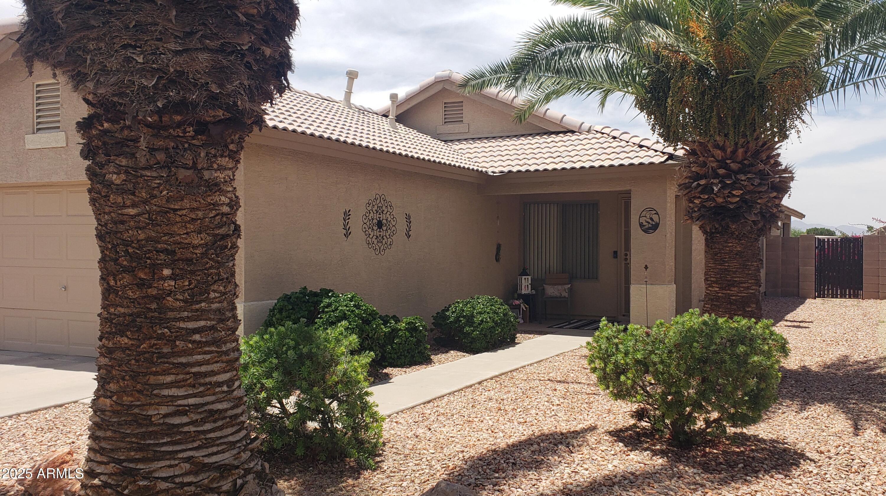 2004 N 108TH Drive