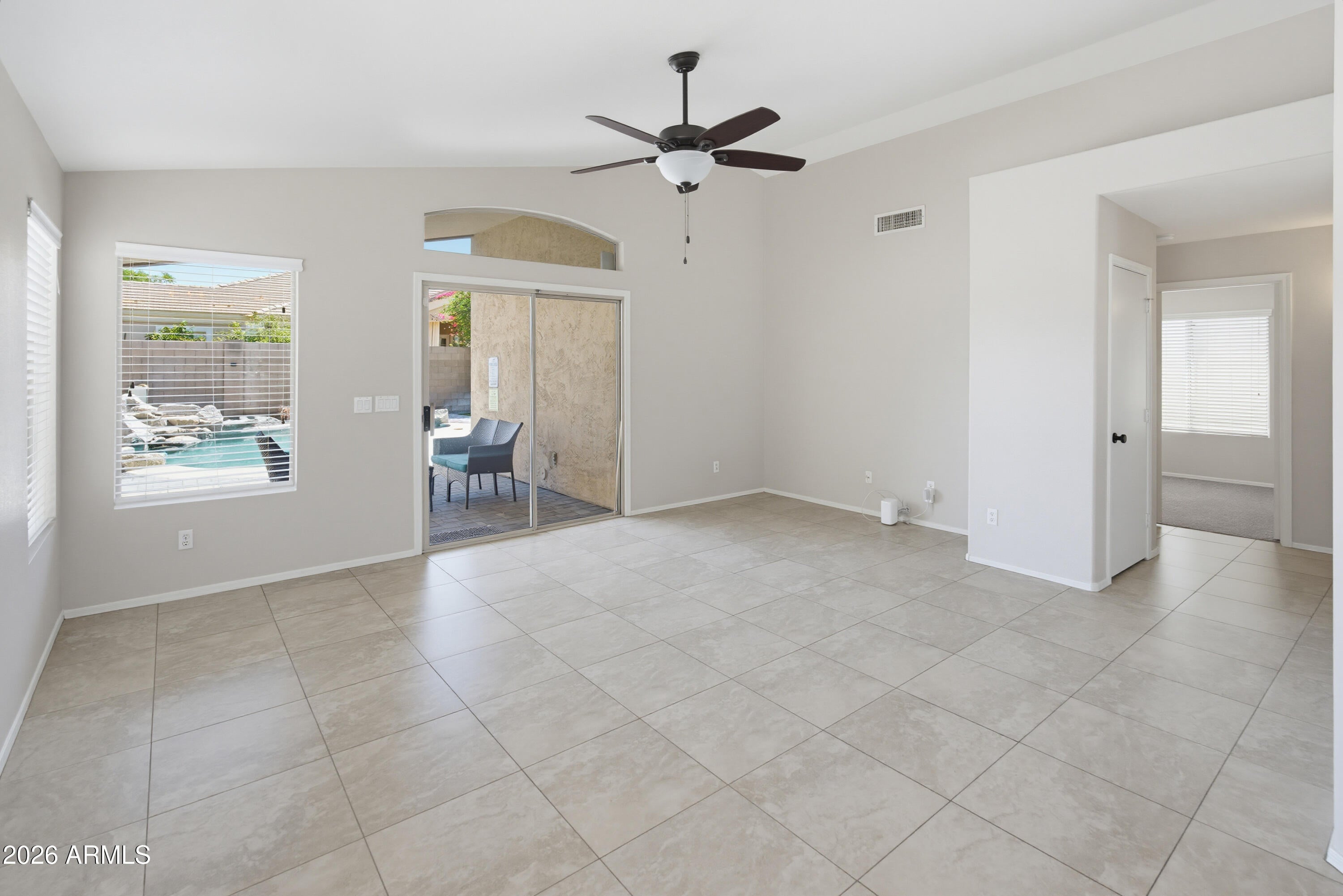 1253 S Colonial Drive