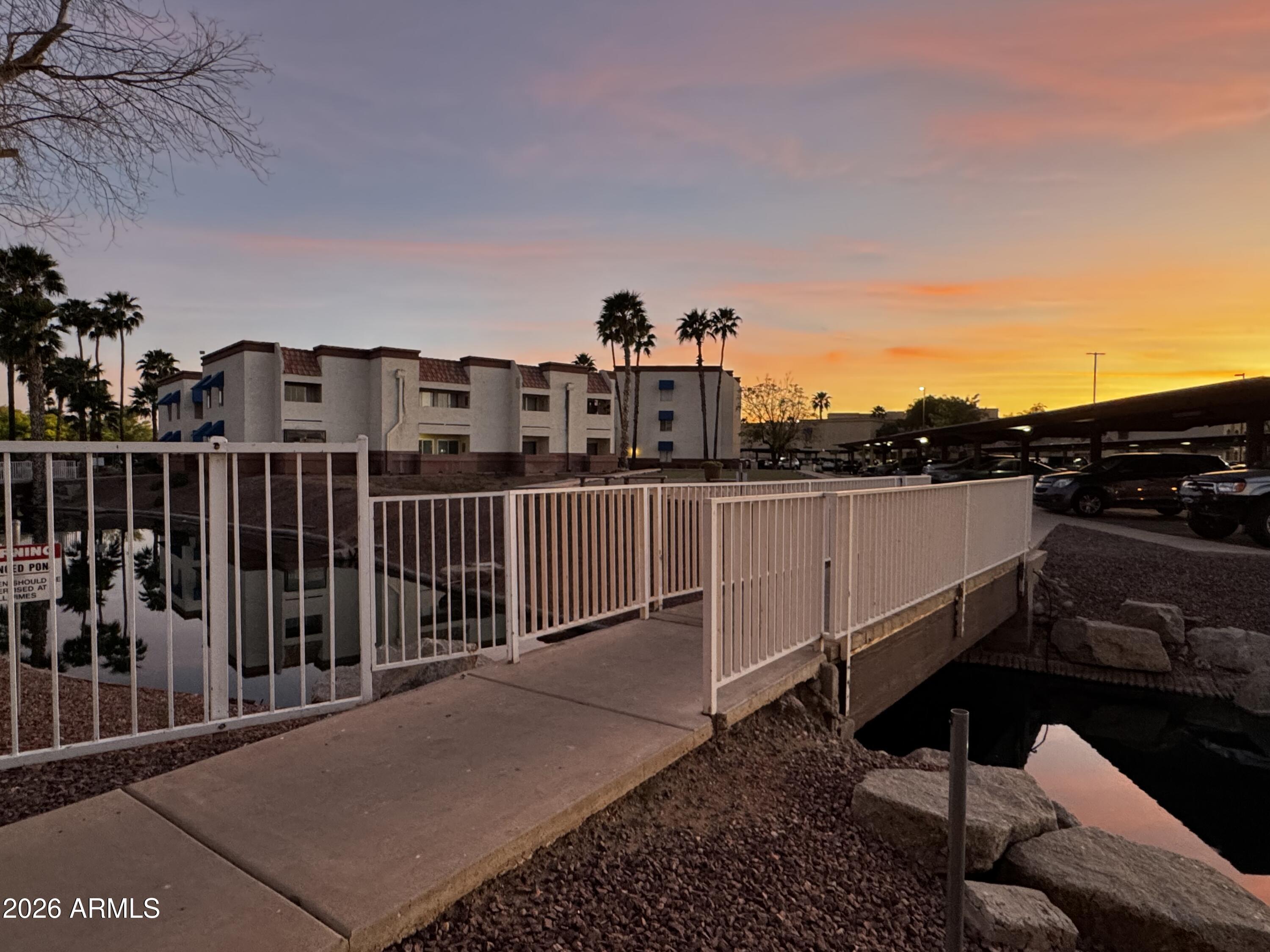 CLIFFS CONDOMINIUM - Residential