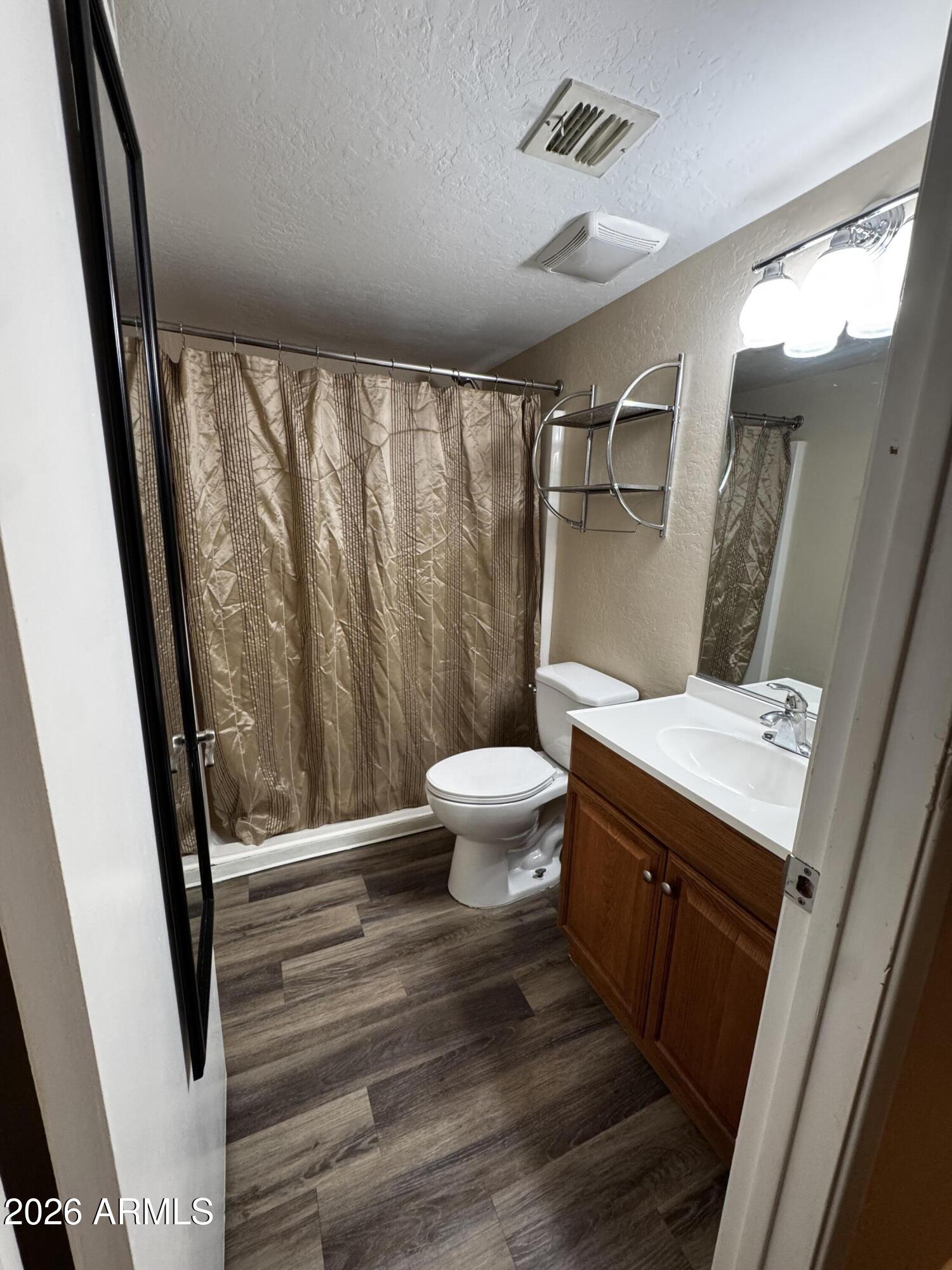 CLIFFS CONDOMINIUM - Residential