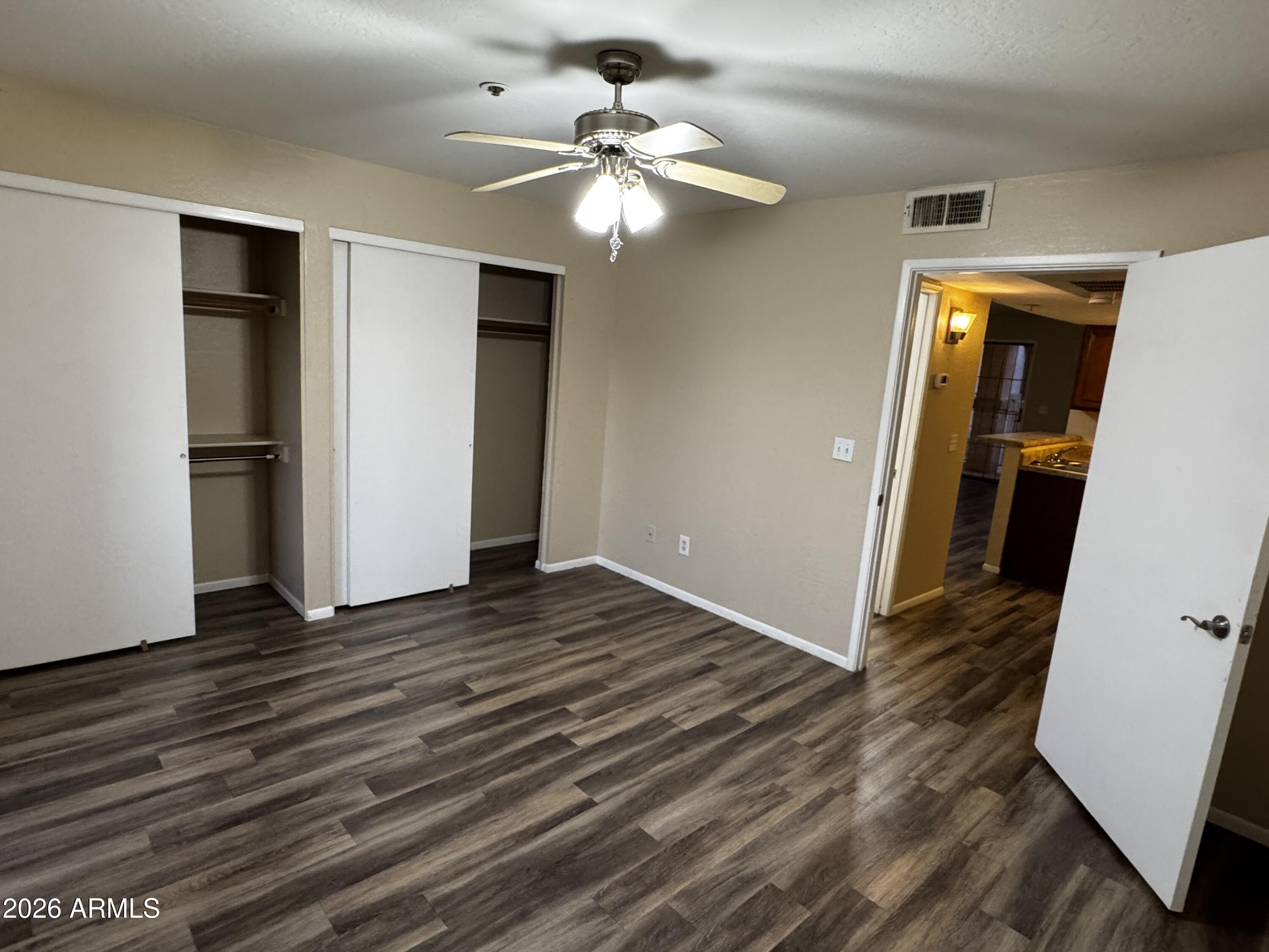 CLIFFS CONDOMINIUM - Residential