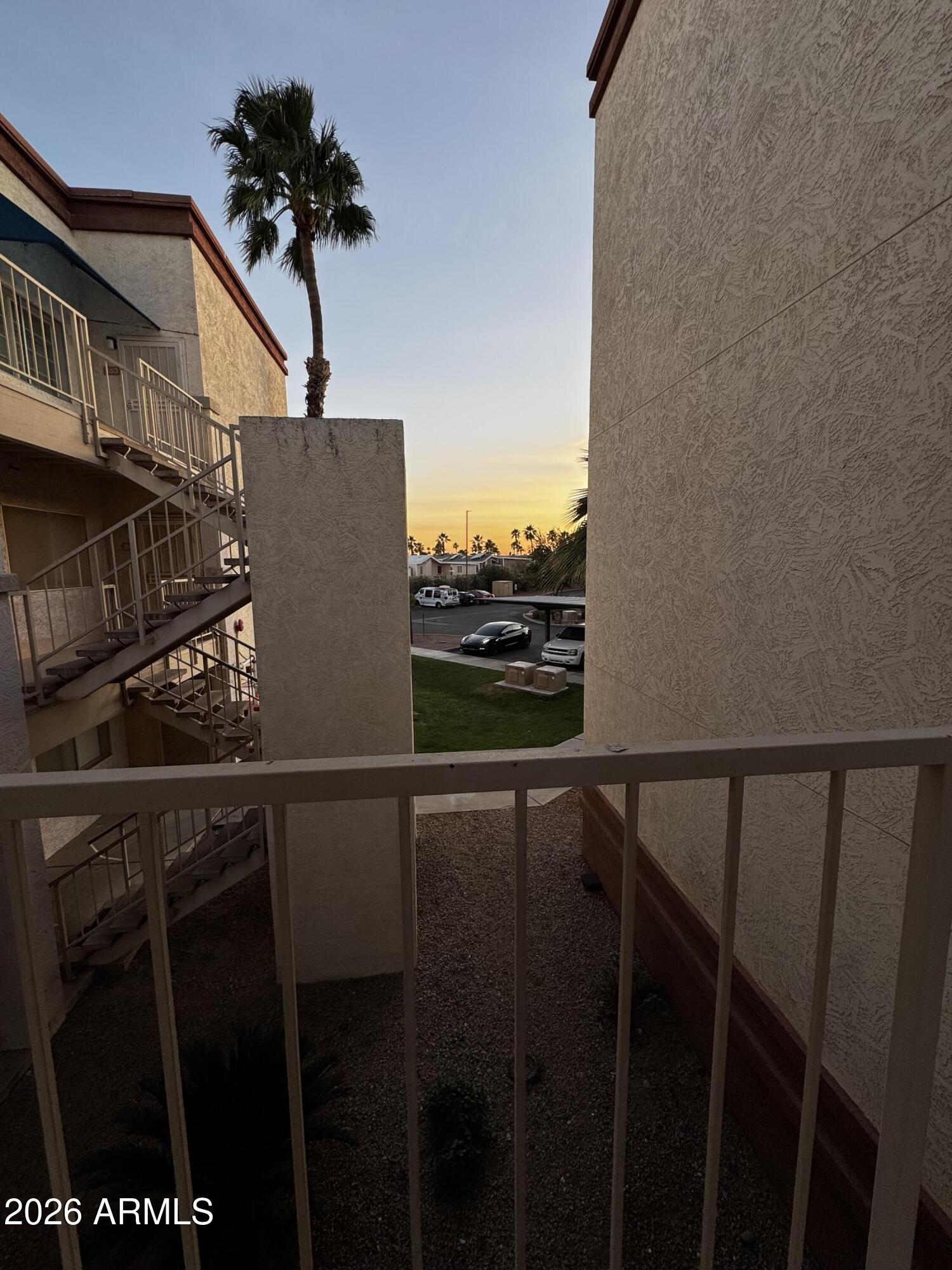 CLIFFS CONDOMINIUM - Residential