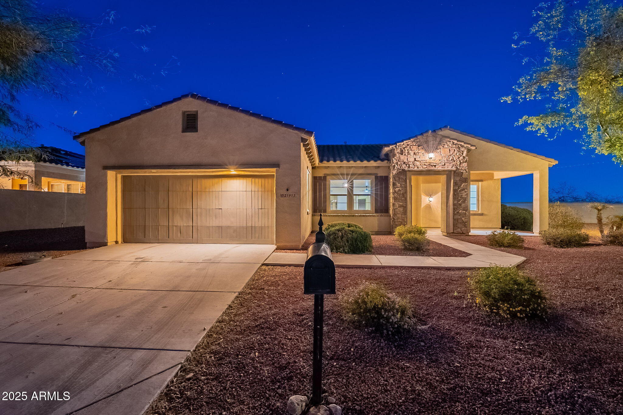 21913 N PEDREGOSA Court