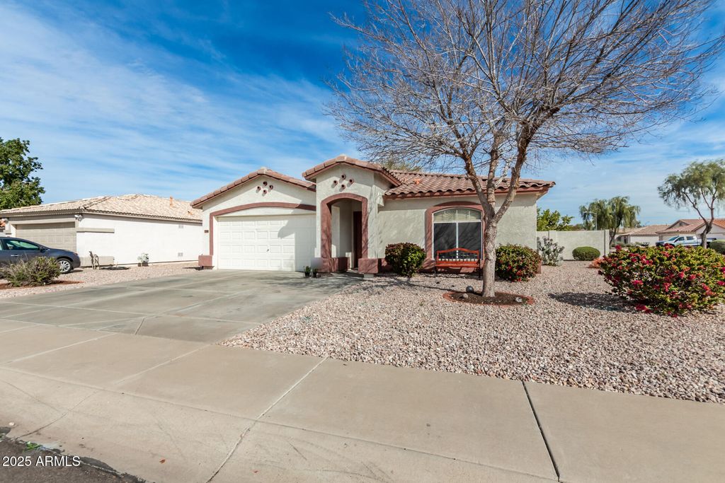 Photo of 7356 W Solano Drive S, Glendale, AZ 85303 (MLS # 6923485)