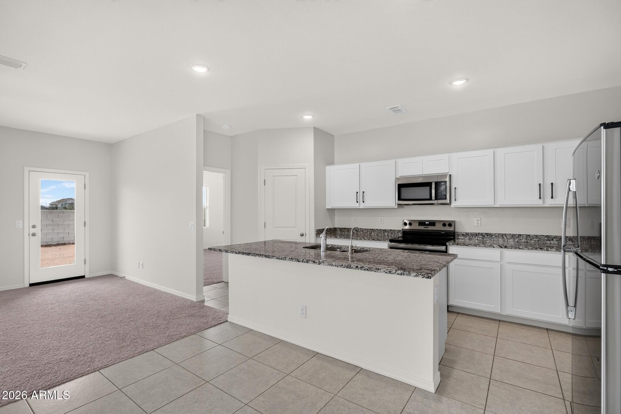 2097 E GRAZING MEADOW Lane