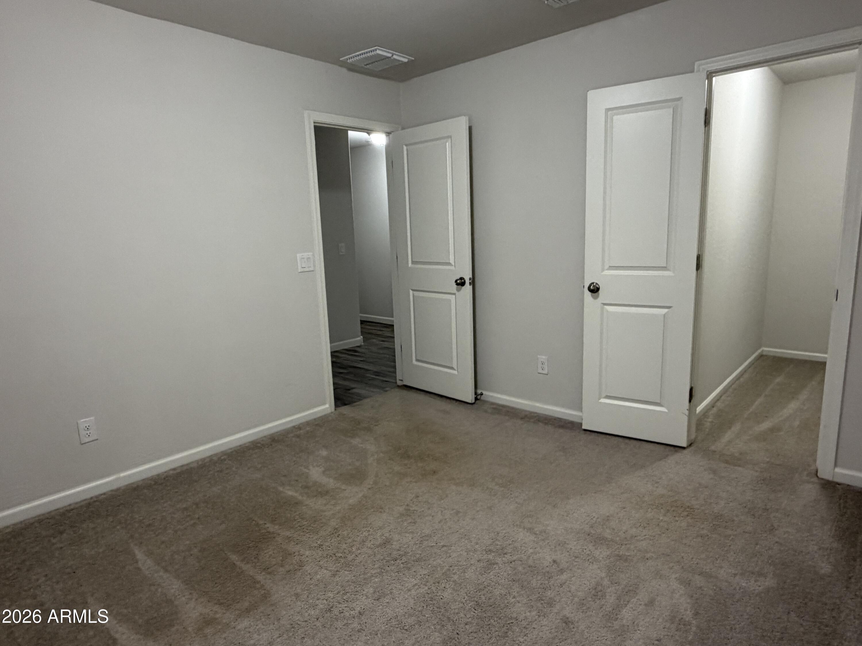 2025 E VELVET Place