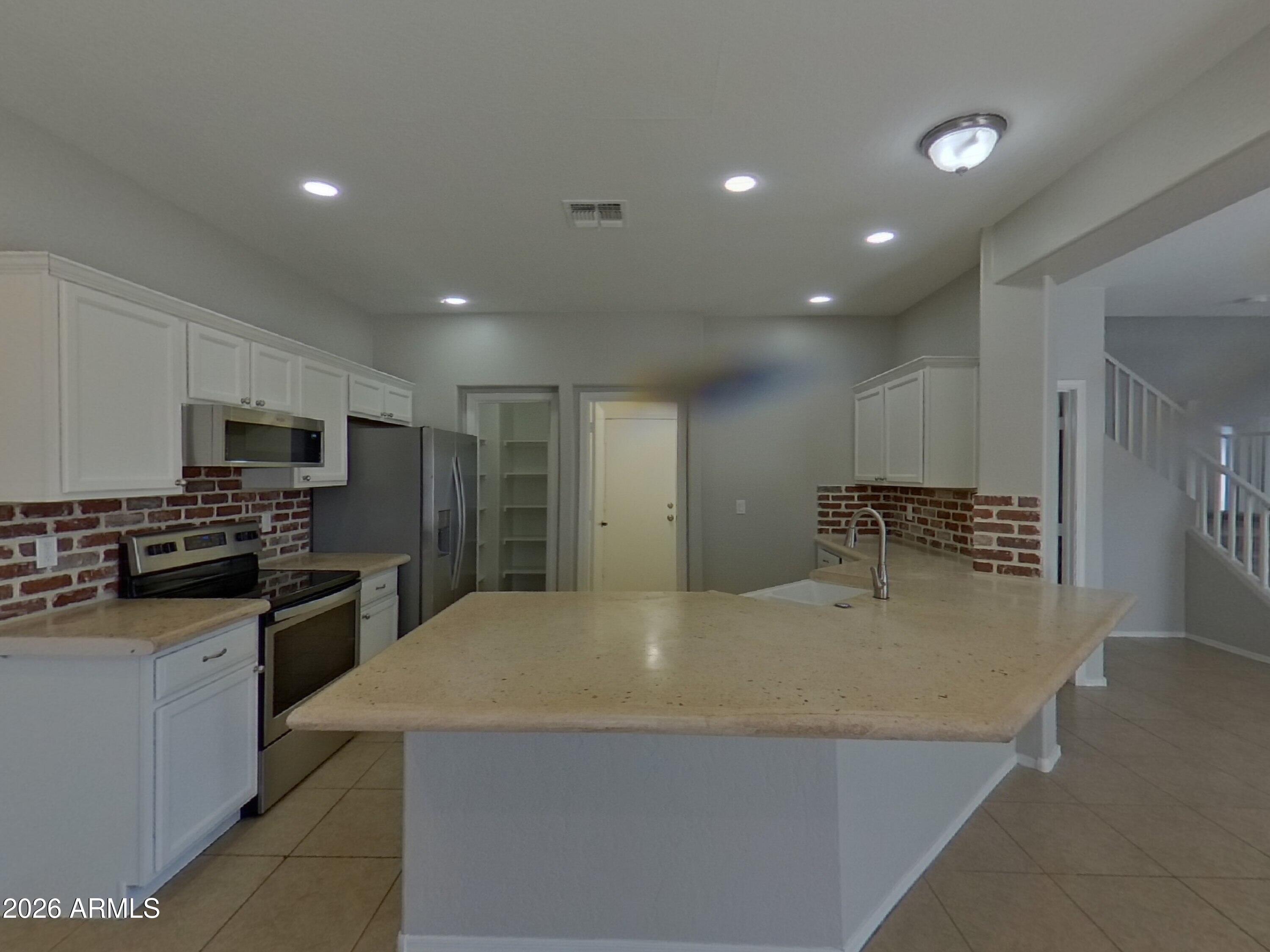 44995 W PORTABELLO Road