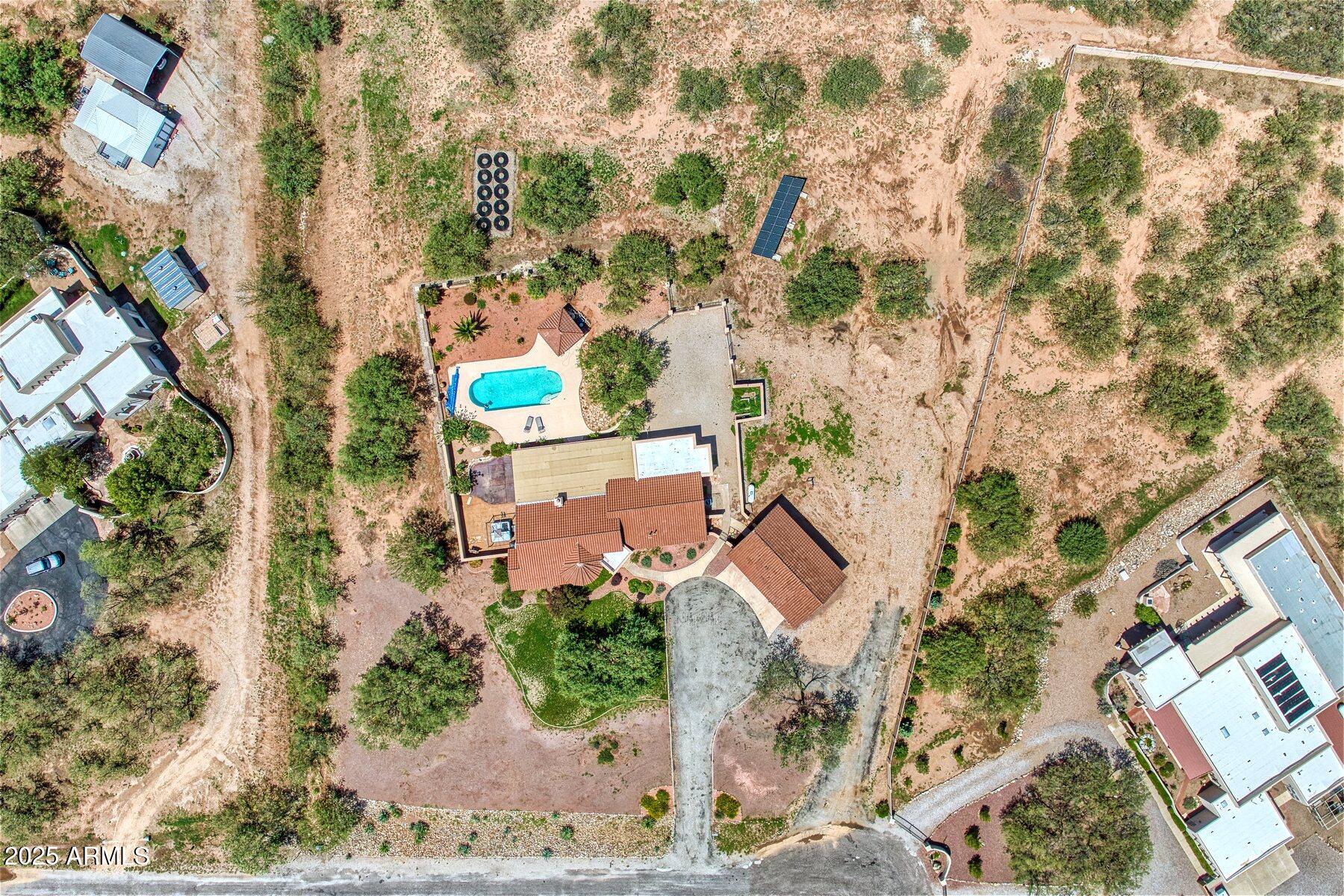 EXECUTIVE ACRES - Residential