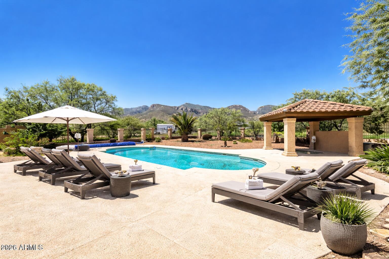 5664 S EQUESTRIAN Place