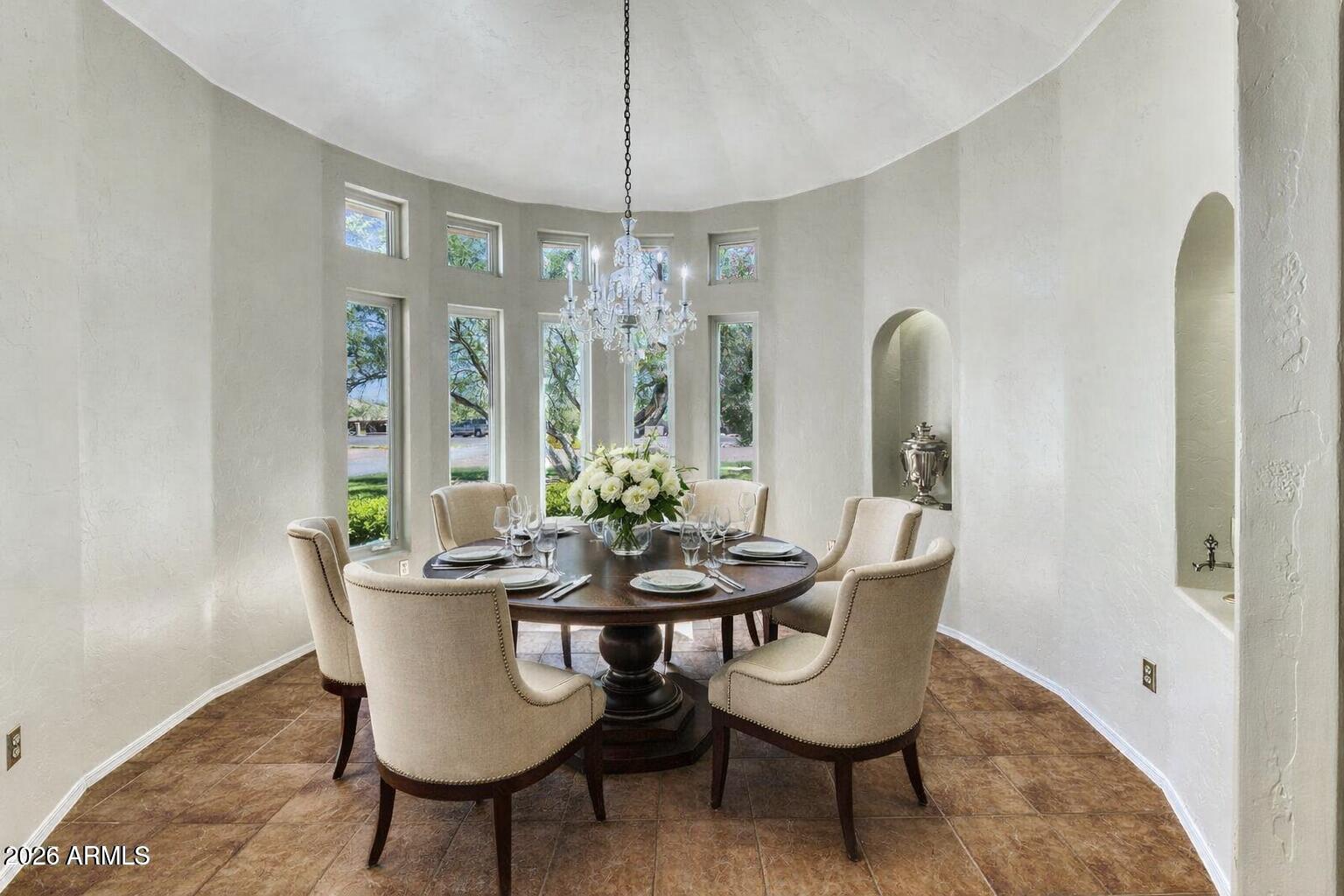 EXECUTIVE ACRES - Residential