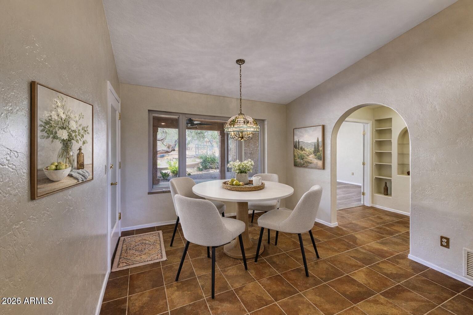 EXECUTIVE ACRES - Residential