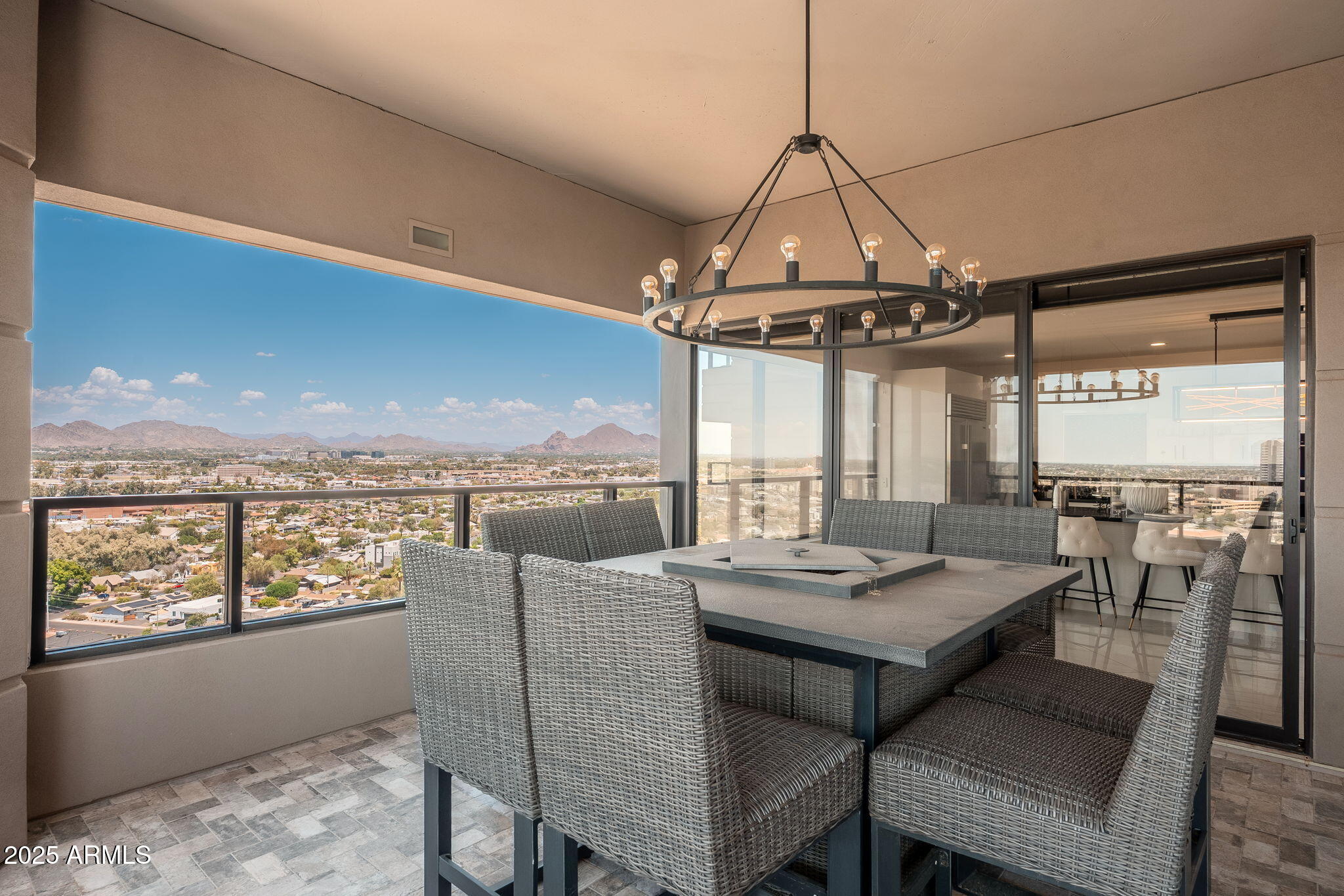 1040 E Osborn Road 1703