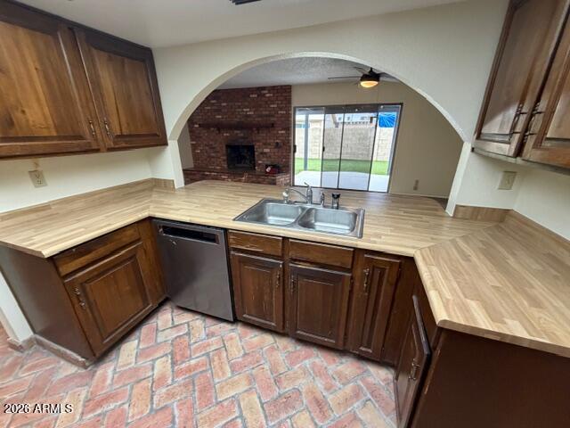 3937 W PARADISE Drive