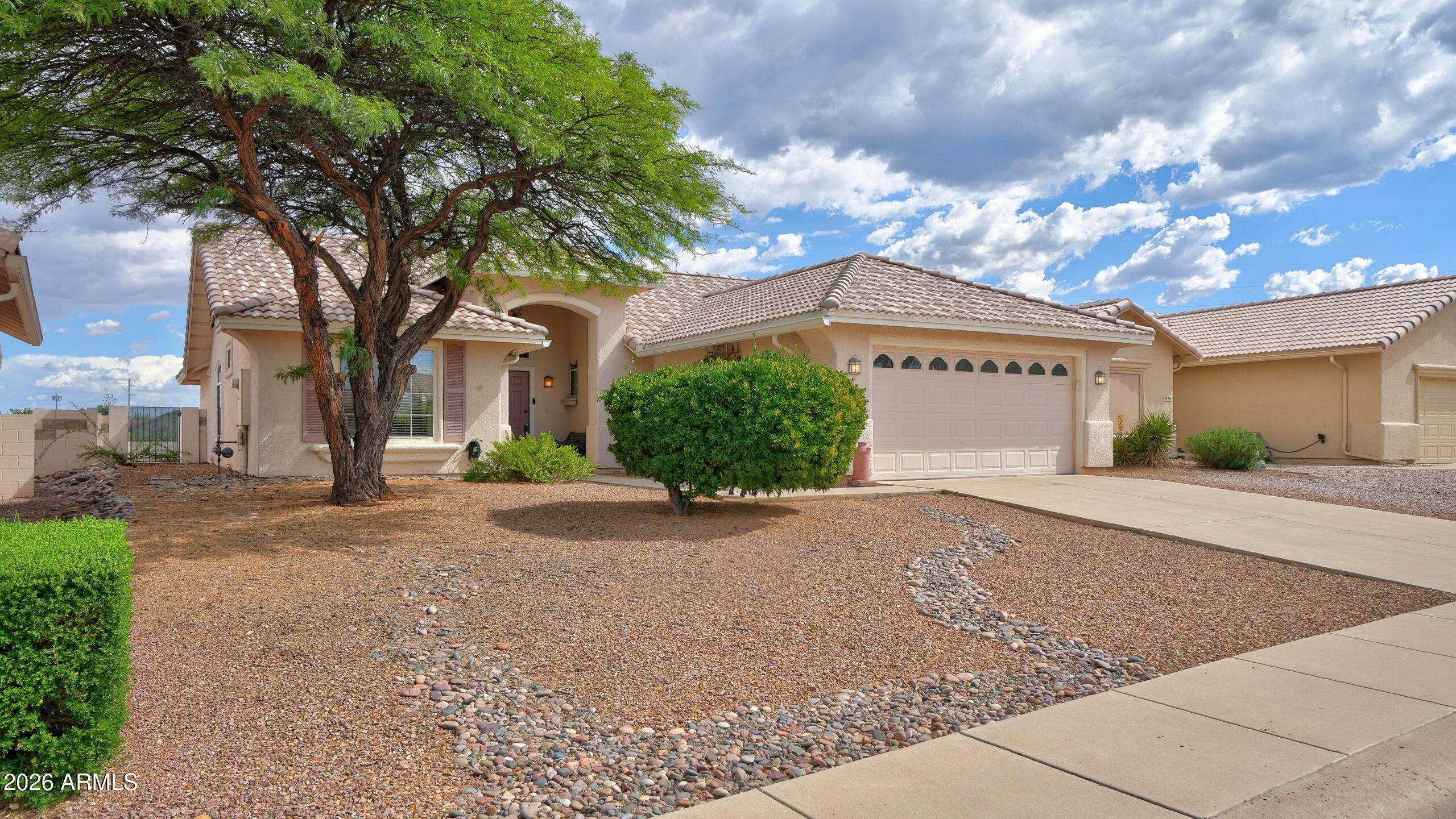 2250 EVENING SHADOW Court