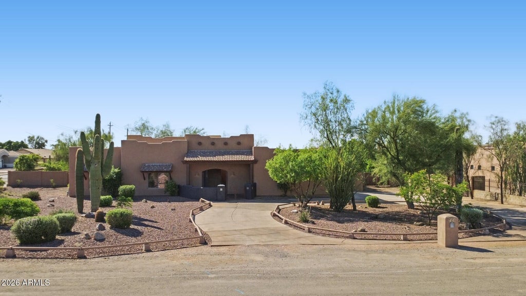 Photo of 7131 E Indigo Street, Mesa, AZ 85207 (MLS # 7092042)