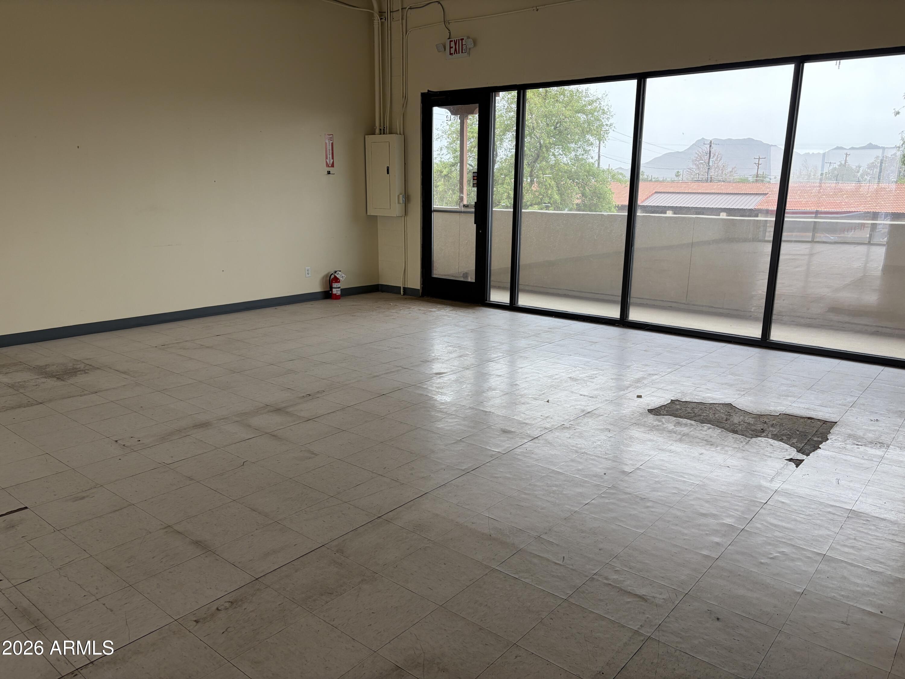 2114 W APACHE Trail 12