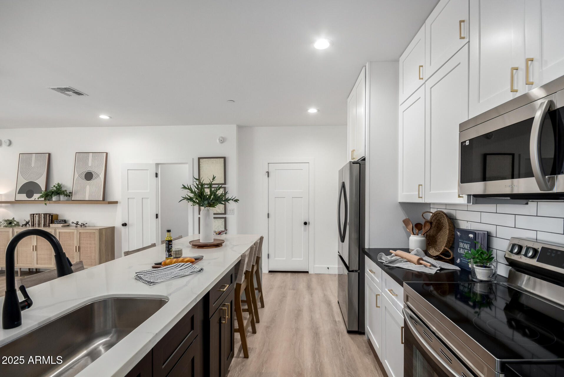 3426 E UNIVERSITY Drive 103