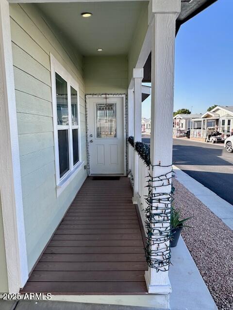 650 N Hawes Road 3511