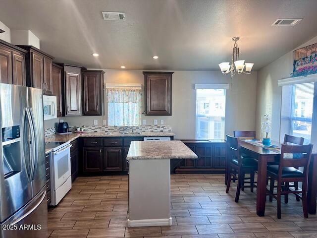 650 N Hawes Road 3511