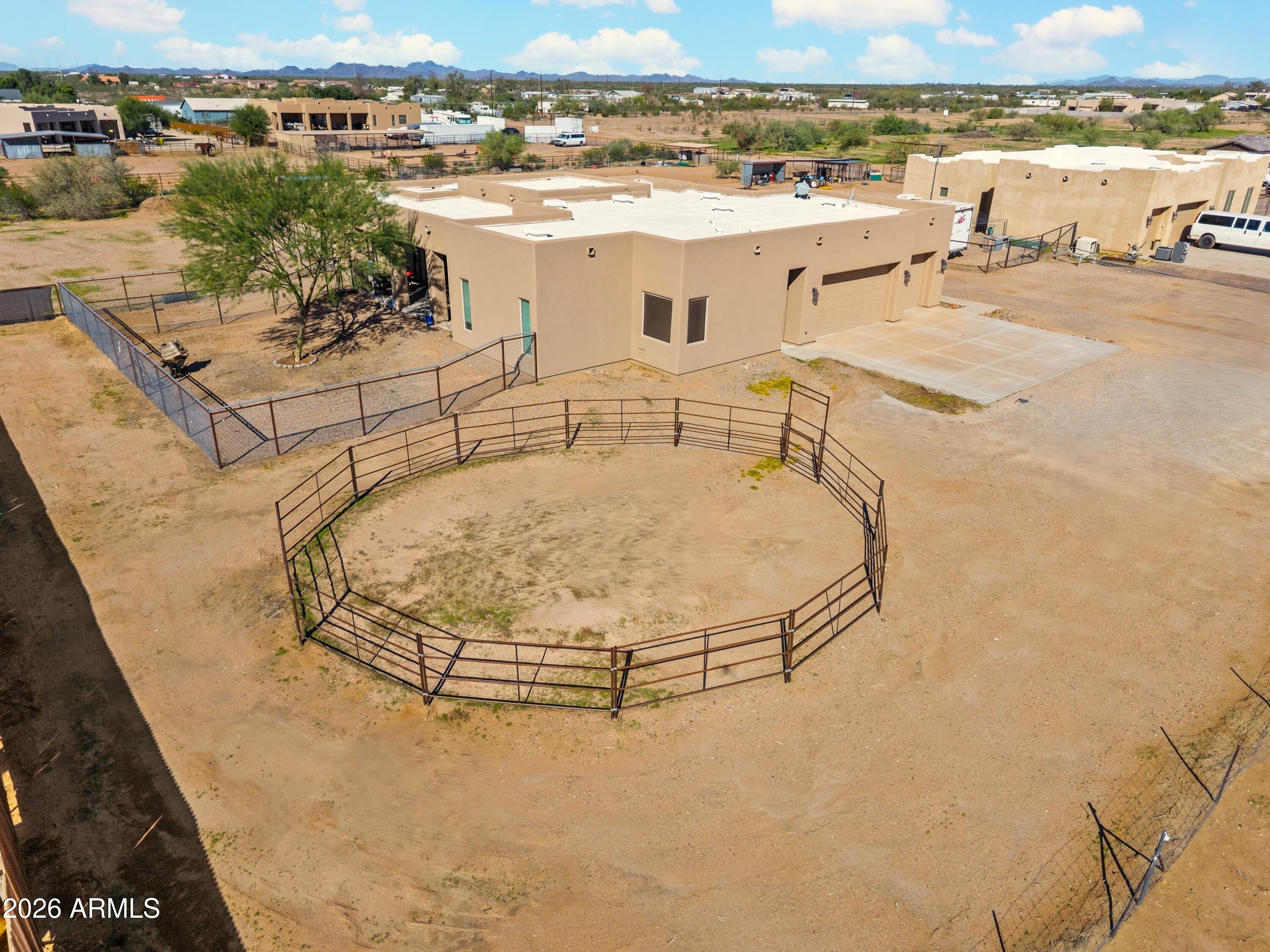 22603 W LAURA Street