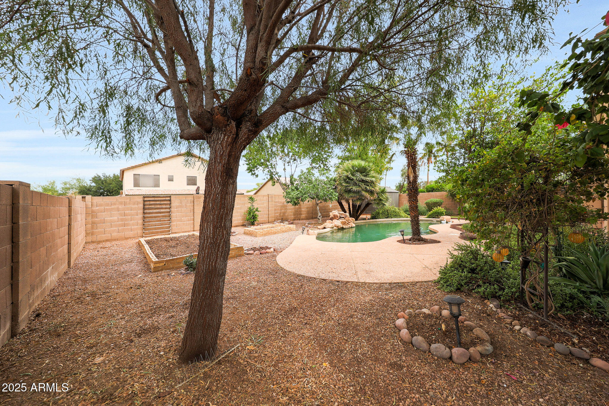 2229 S 82ND Lane