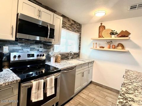 Photo of 1632 E Harvard Street, Phoenix, AZ 85006 (MLS # 7019614)