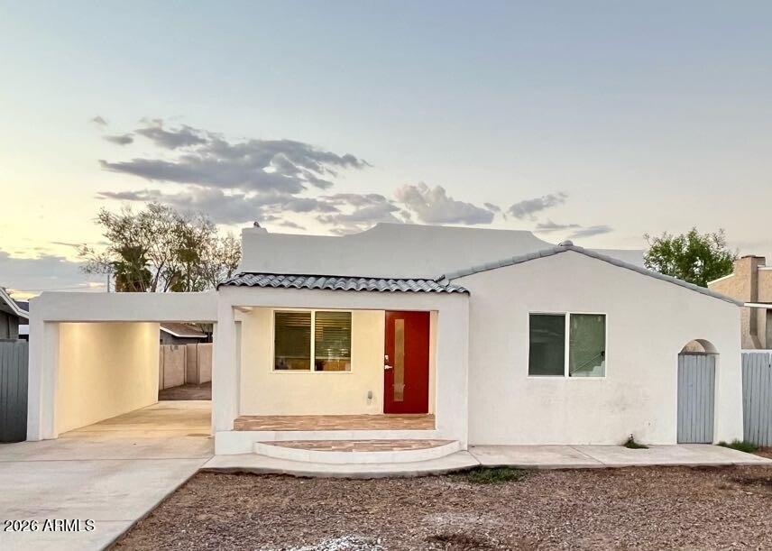 1632 E HARVARD Street