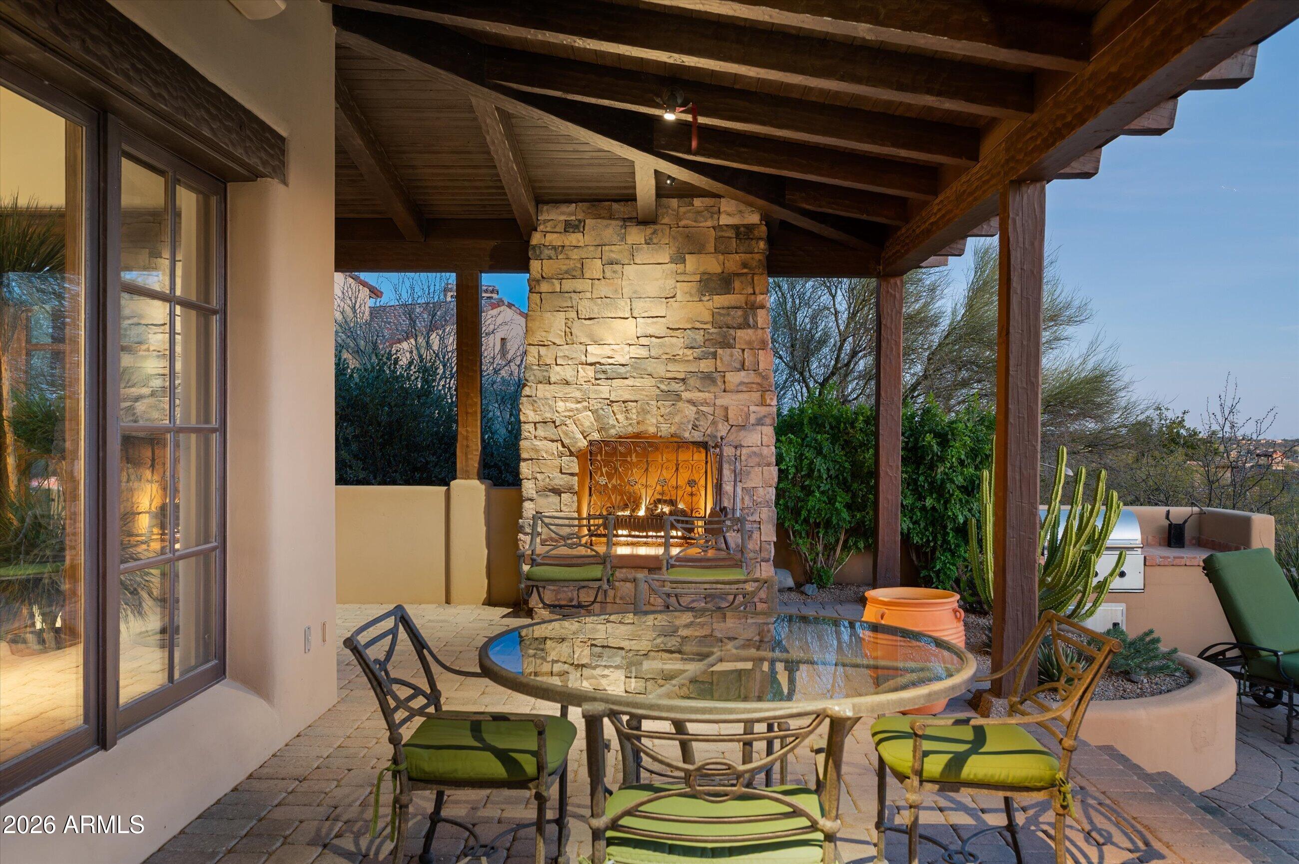 Desert mountain - Residential