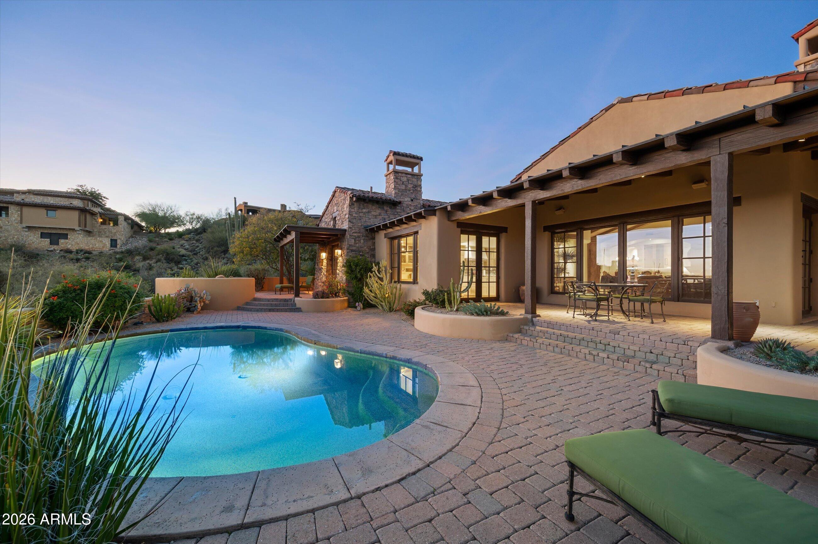 Desert mountain - Residential