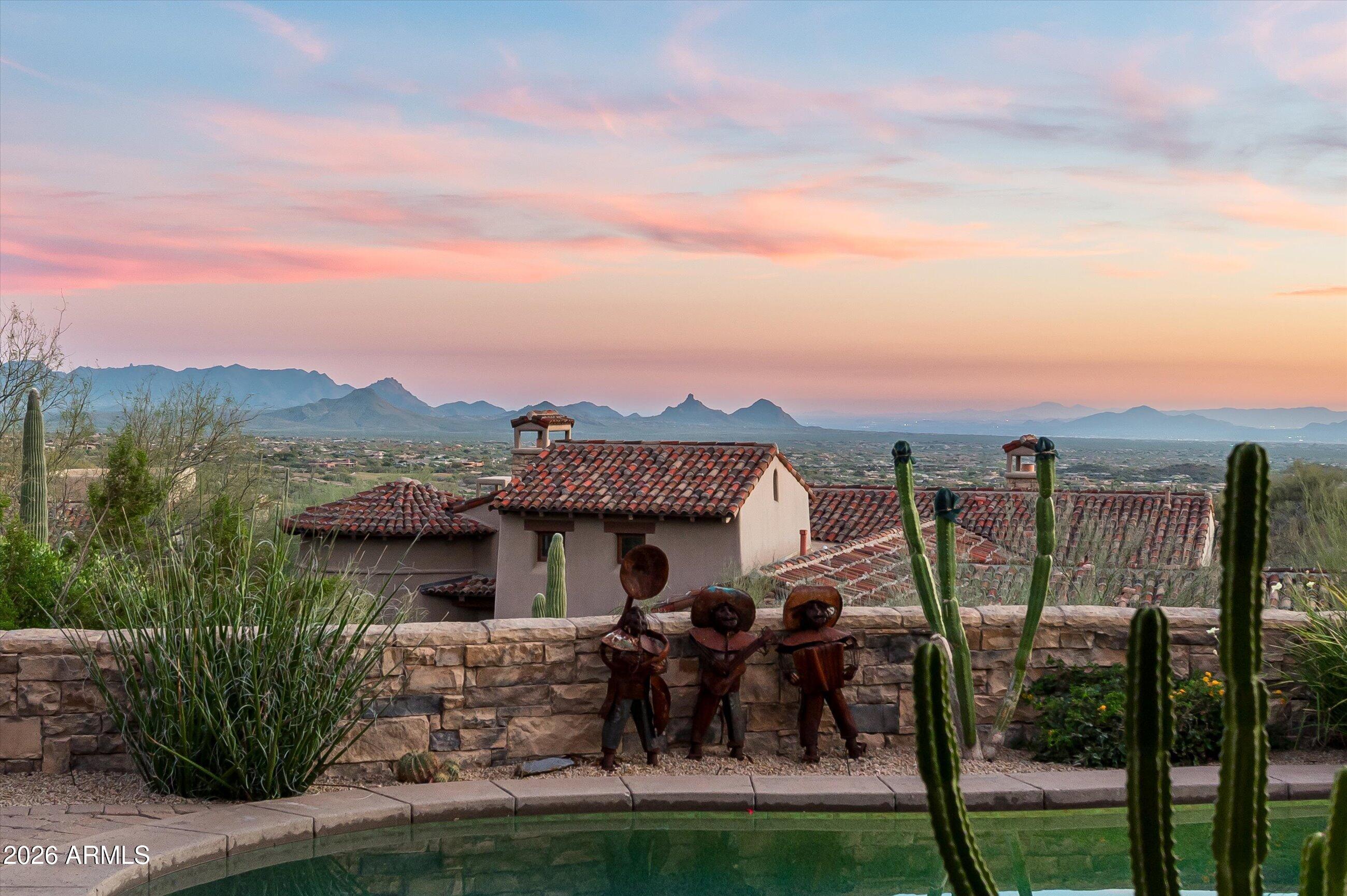 Desert mountain - Residential