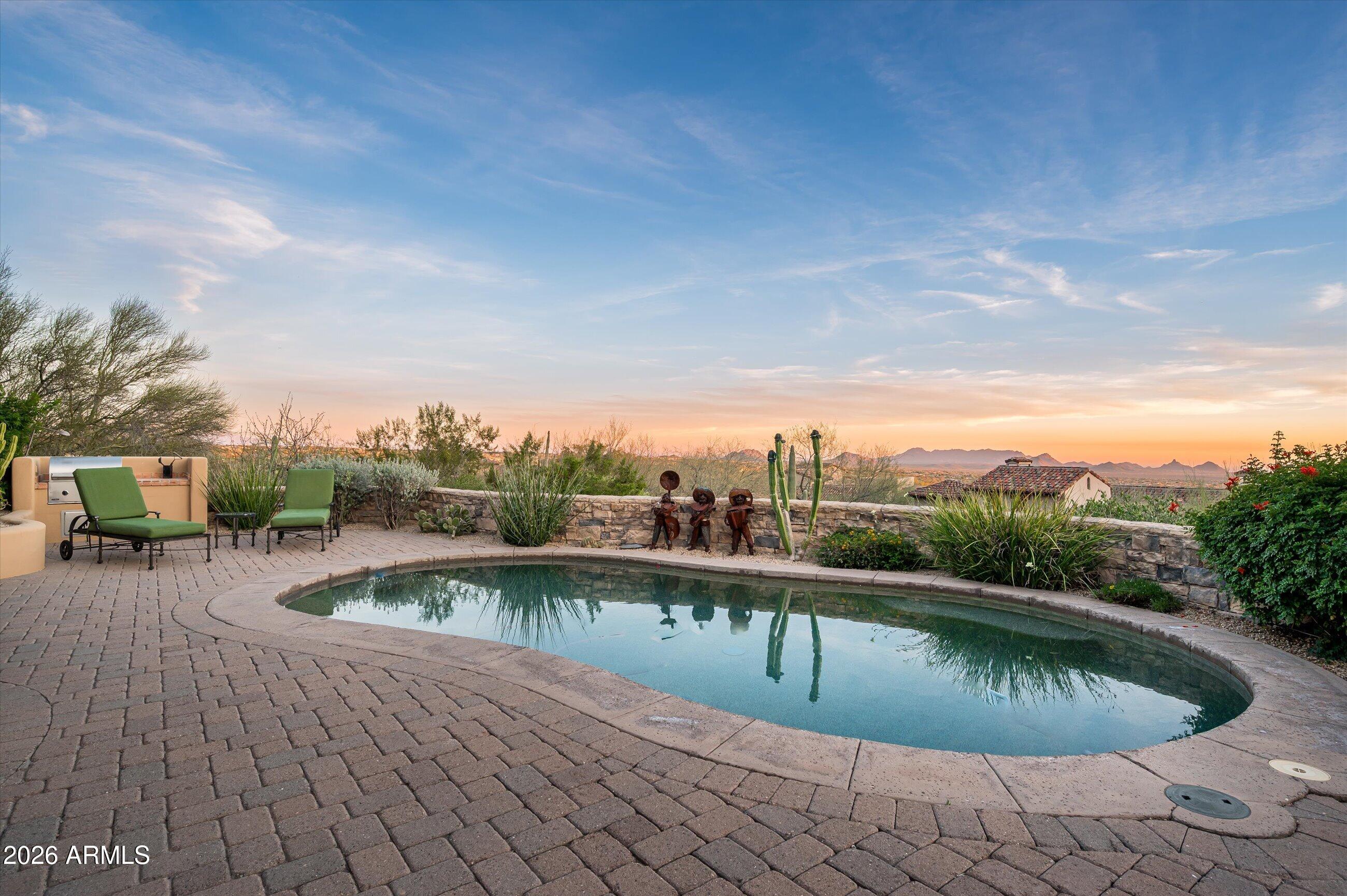 Desert mountain - Residential