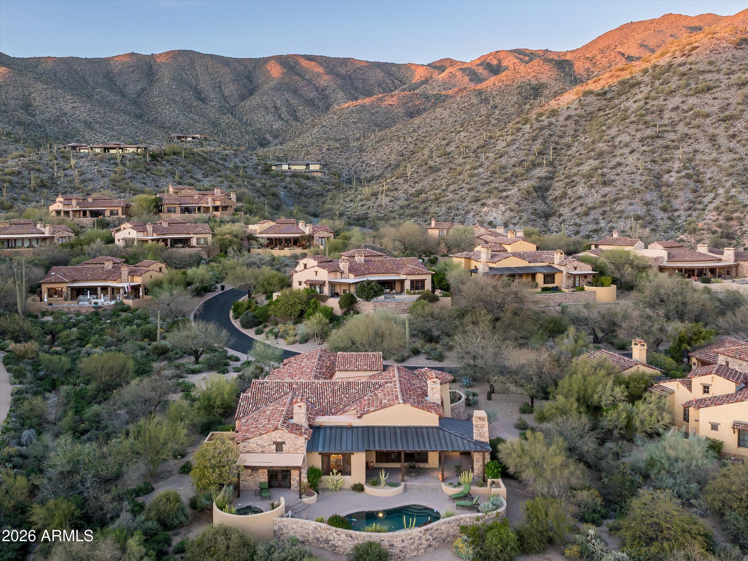 Desert mountain - Residential