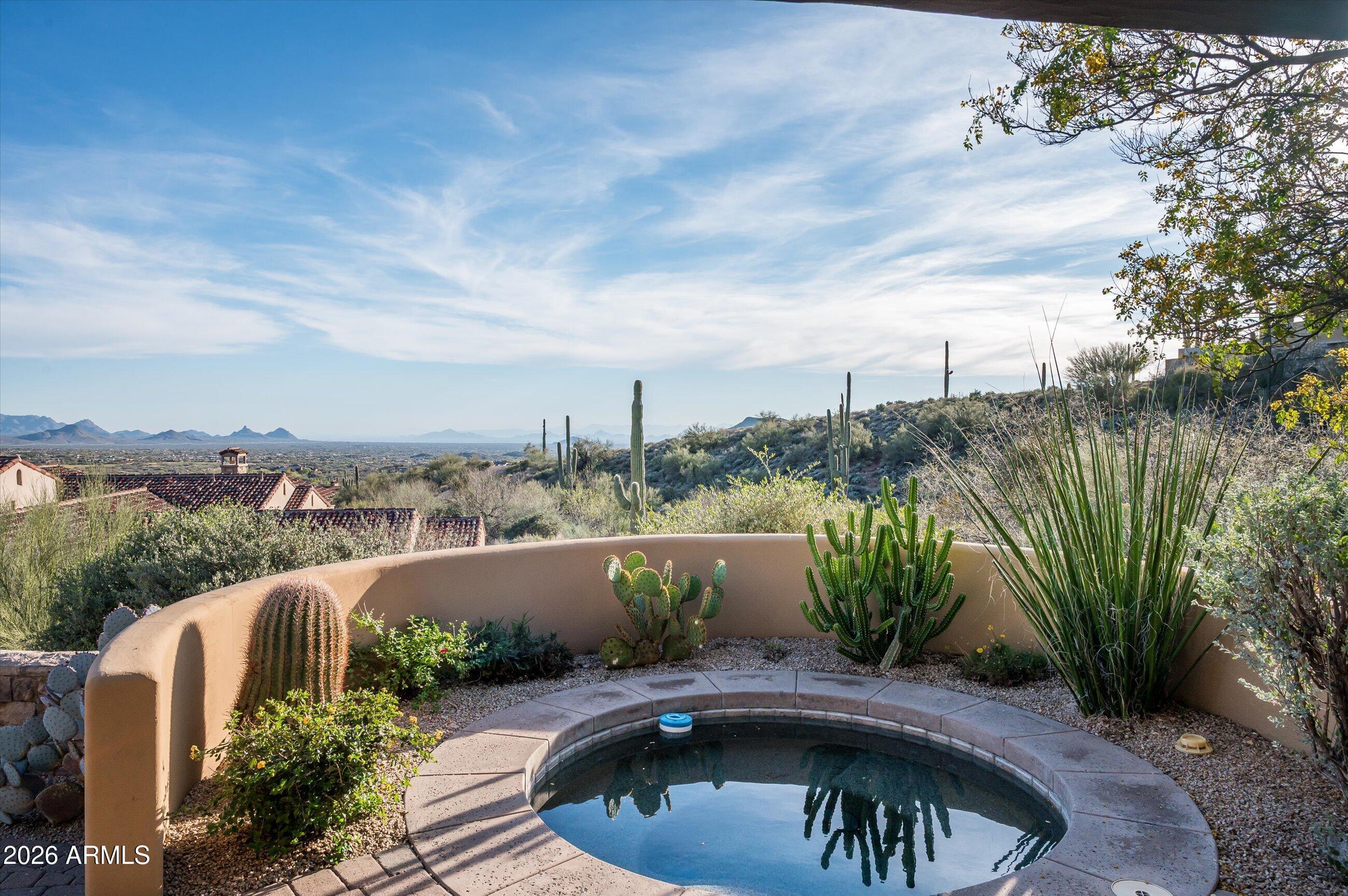 Desert mountain - Residential