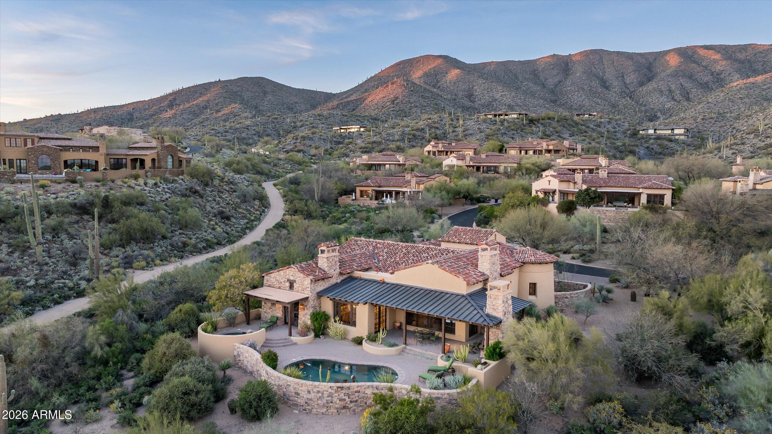 Desert mountain - Residential