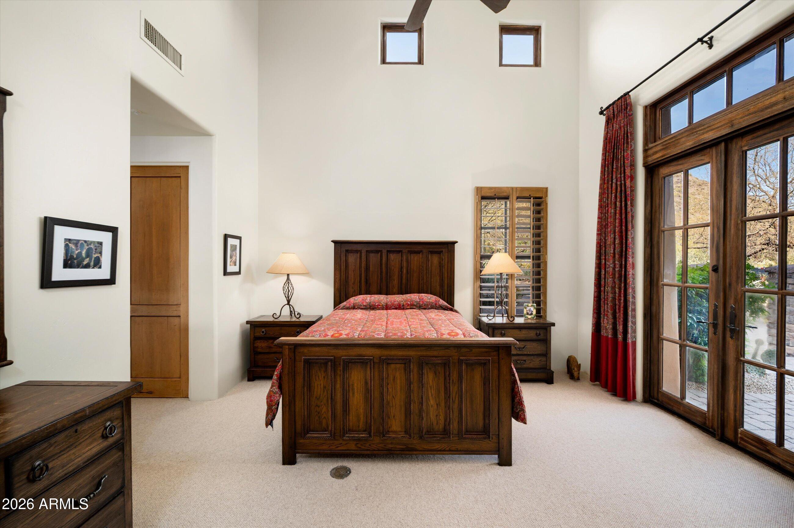 Desert mountain - Residential